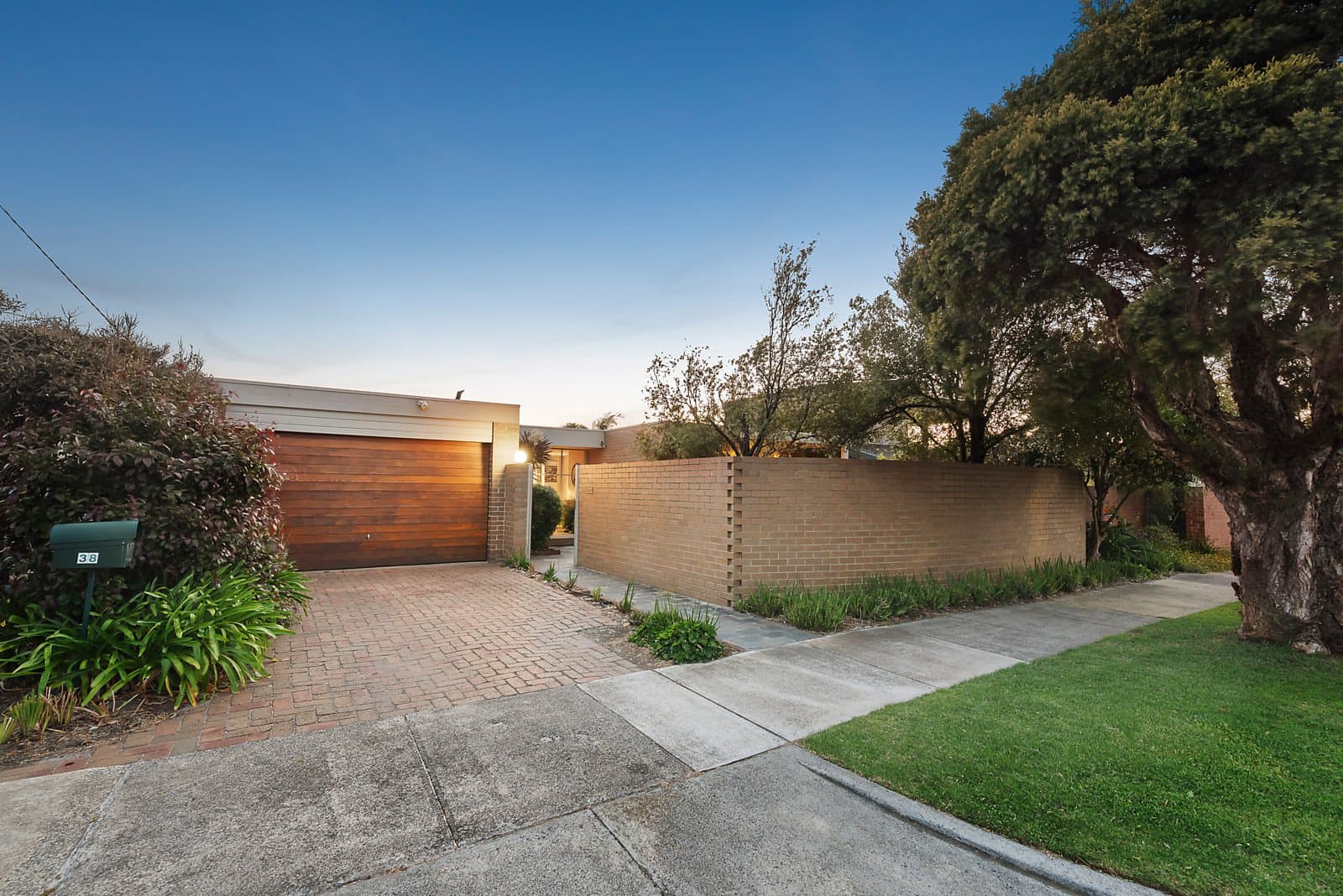 38 Middleton Street, Black Rock - Thumbnail 2