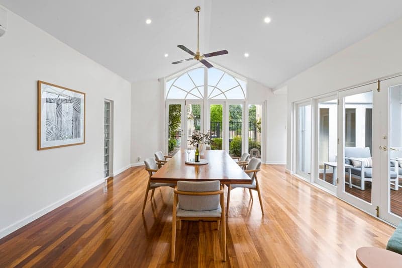 8 Laurence Street, Lower Mitcham - Thumbnail 6