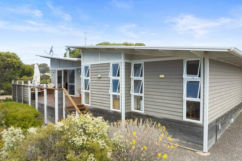 5 Eucalyptus Court, Marion Bay - Image 1