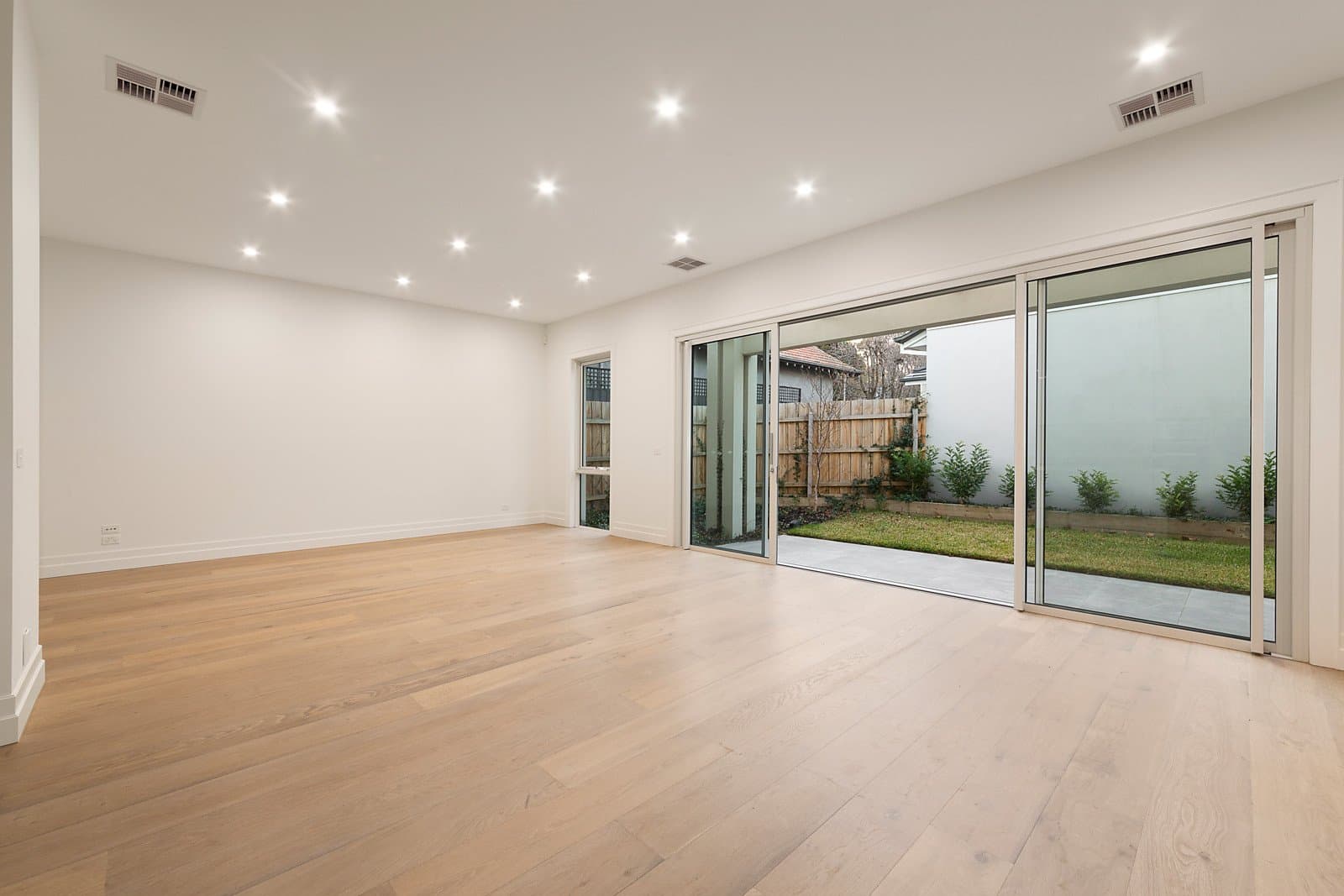 210 Barkers Road, Hawthorn - Thumbnail 5