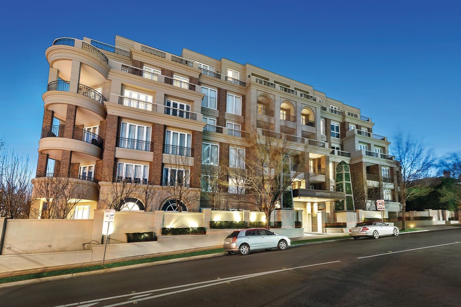 G02/1 Wallace Avenue, Toorak - Image 1