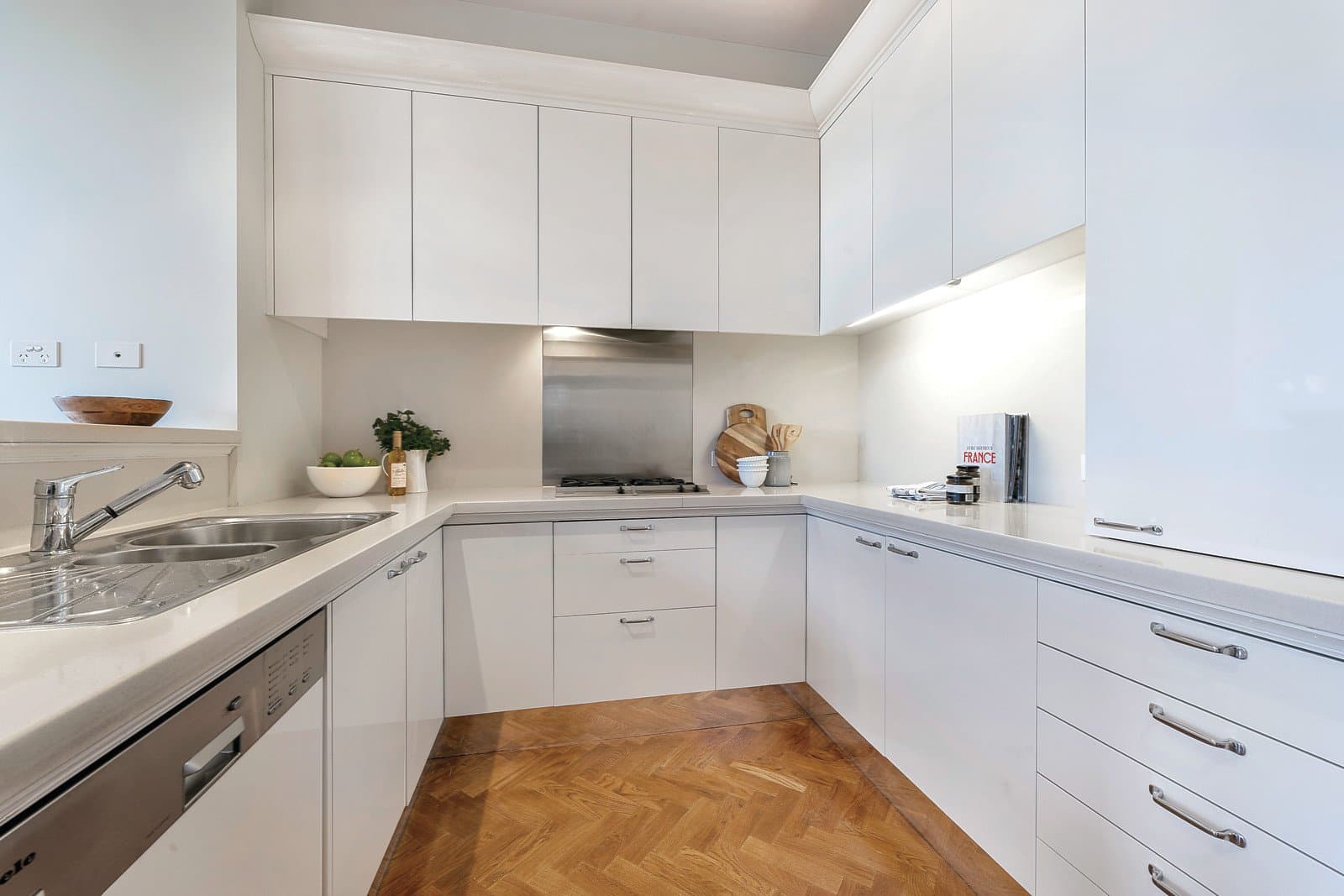 G02/1 Wallace Avenue, Toorak - Thumbnail 5