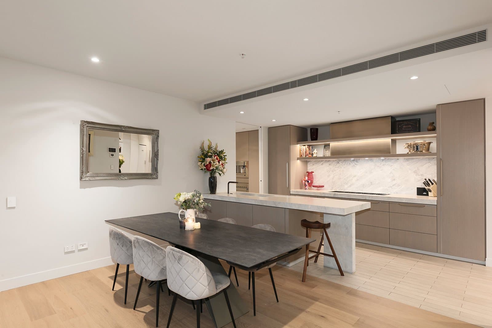 3-11/280 Albert Street, East Melbourne - Thumbnail 2