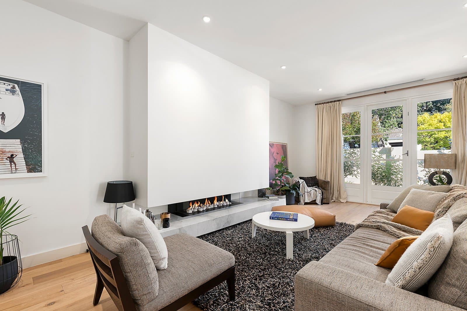 11 Torresdale Court, Toorak - Thumbnail 2