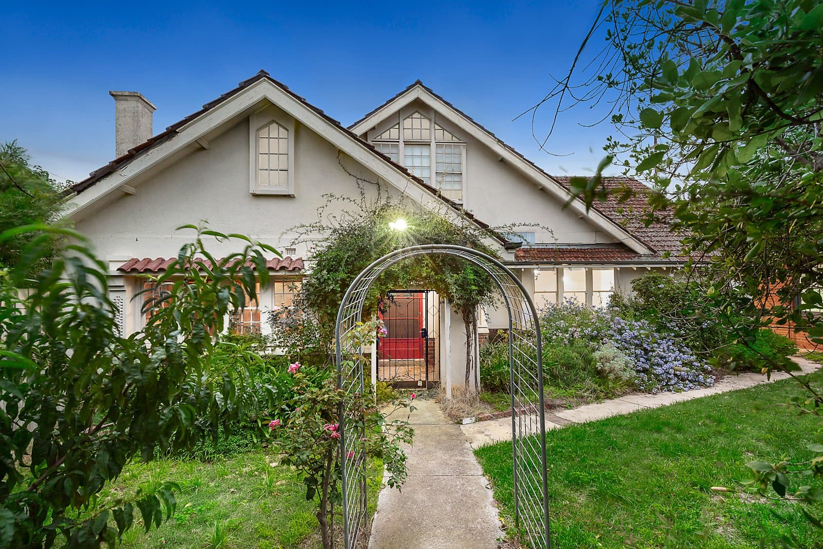32 Riddell Parade, Elsternwick - Image 1
