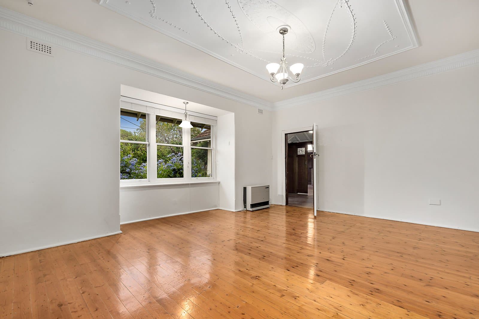 32 Riddell Parade, Elsternwick - Thumbnail 2