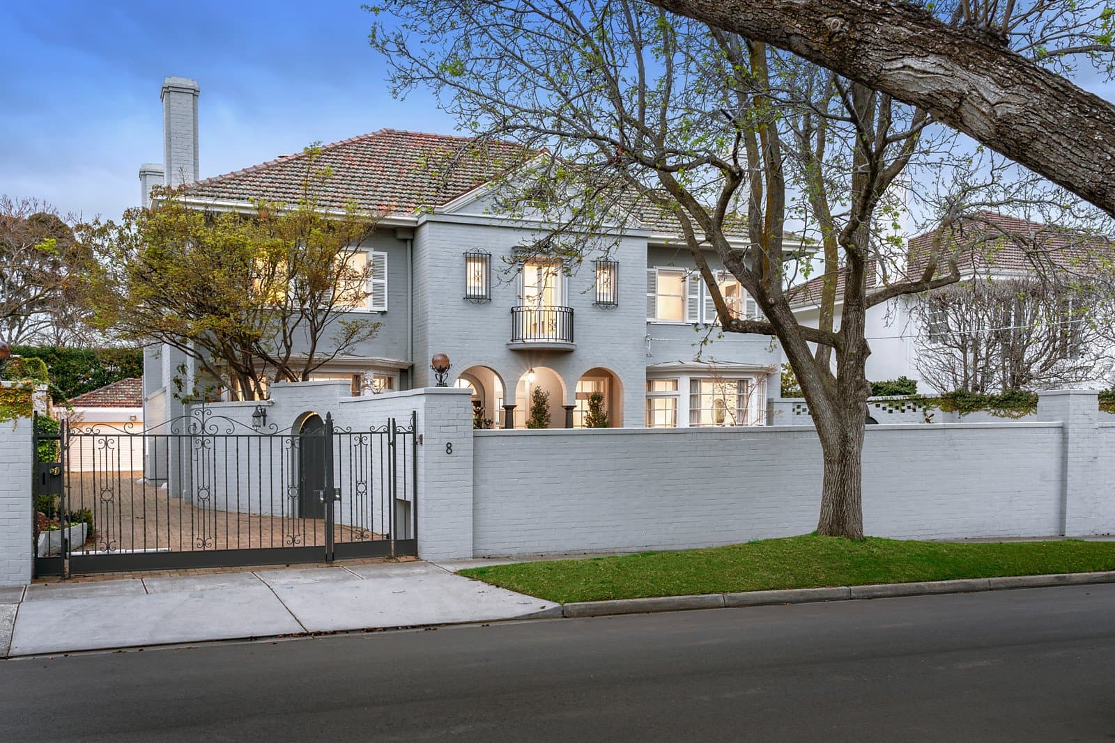 8 Huntingfield Road, Toorak - Image 1
