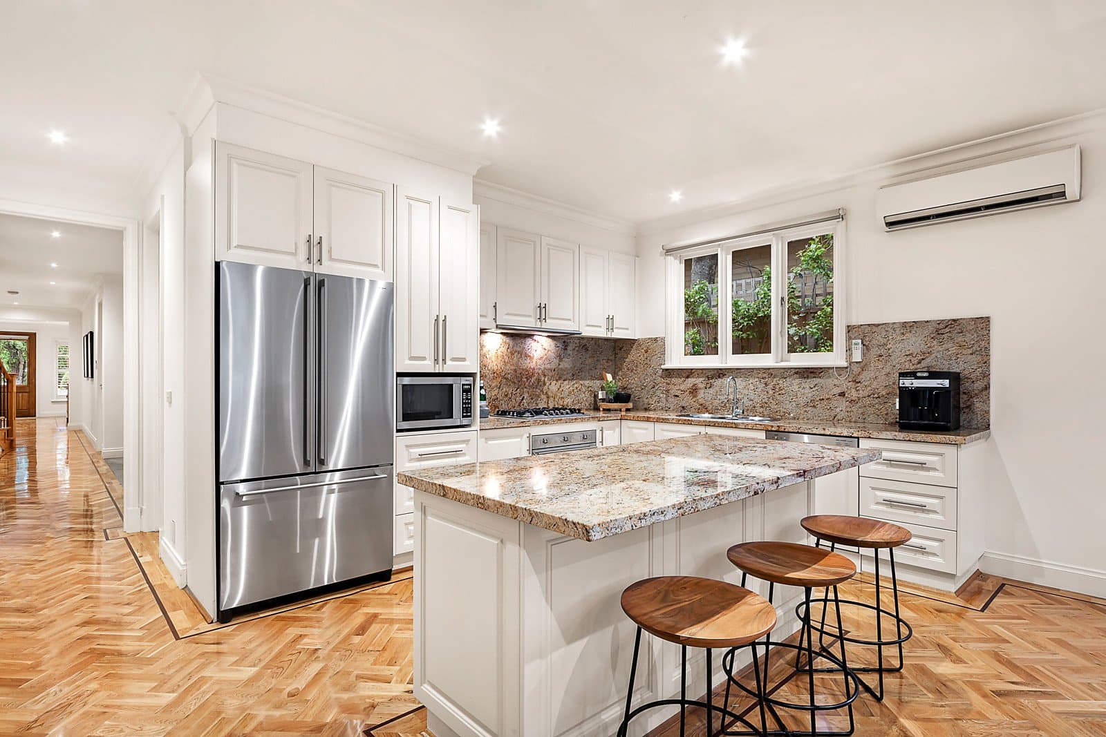 14 Prince Street, Hampton - Thumbnail 4