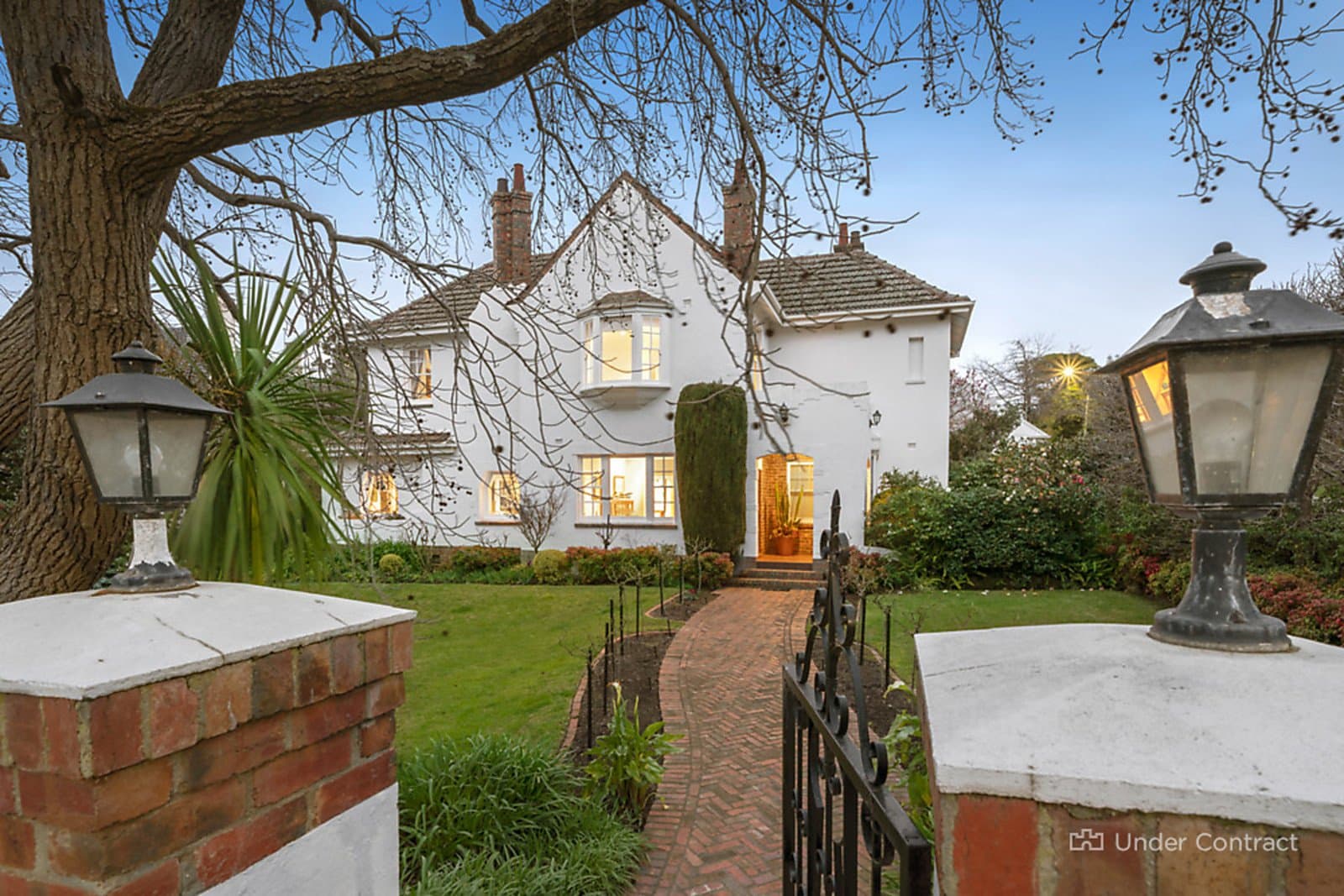 46 Hopetoun Road, Toorak - Image 1