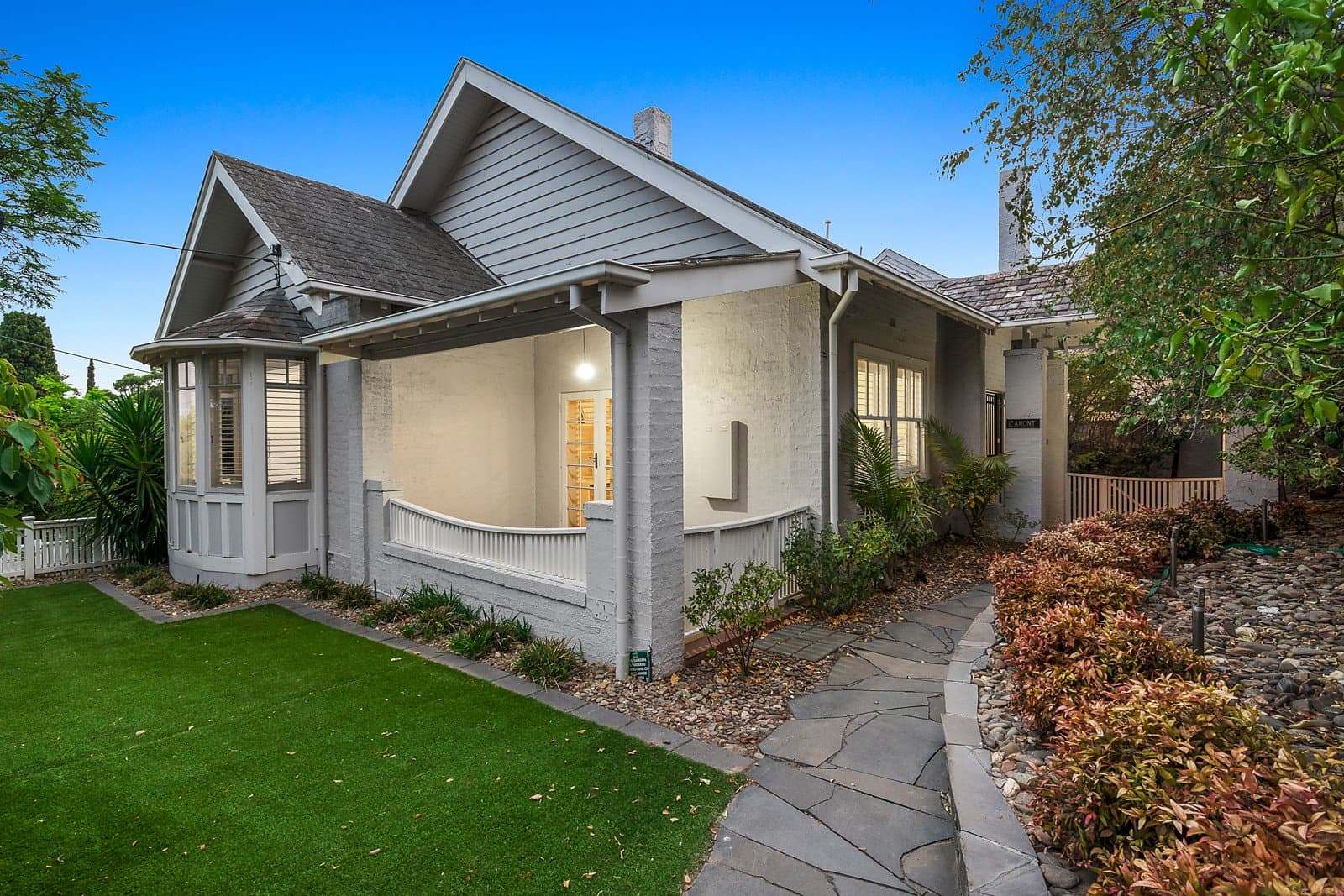 8 Cradley Avenue, Kew - Image 1