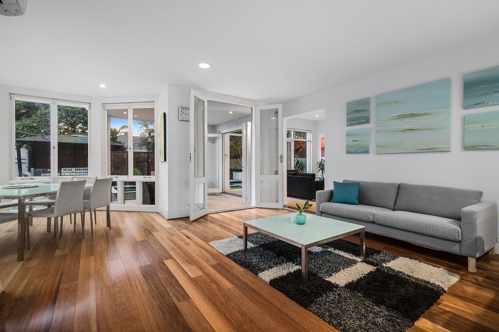 8 Cradley Avenue, Kew - Thumbnail 4
