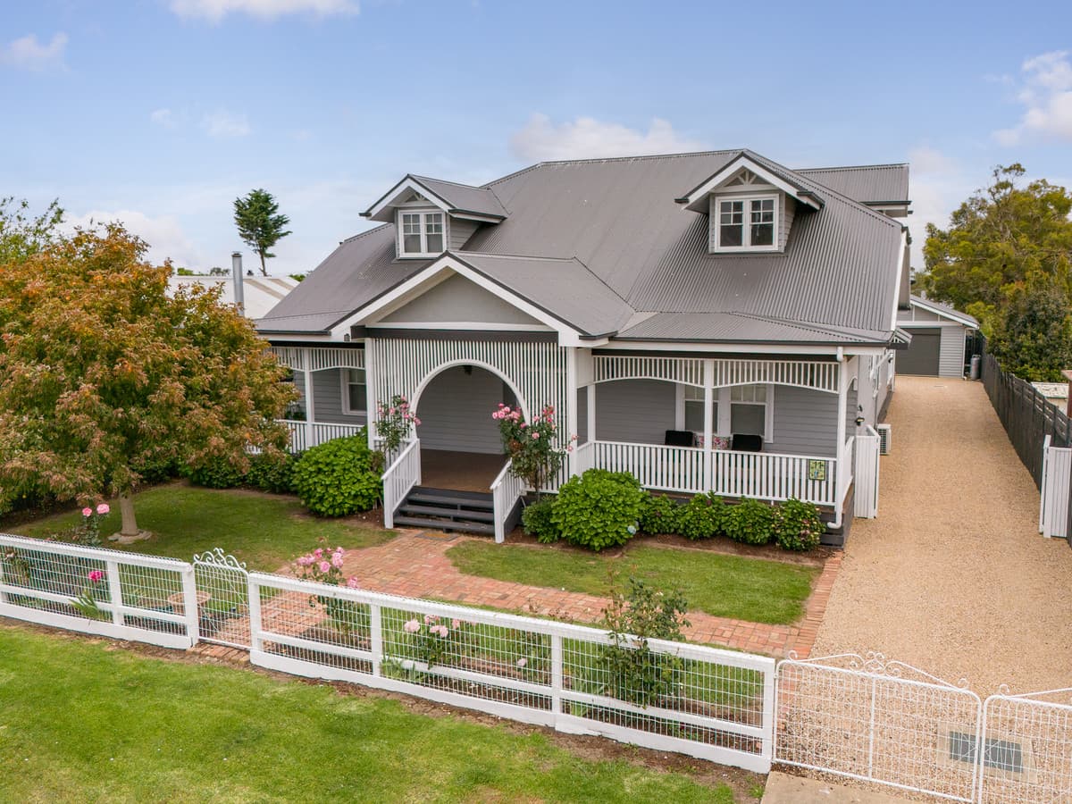 11 Walpole Street, Corinella VIC 3984, Corinella - Thumbnail 2