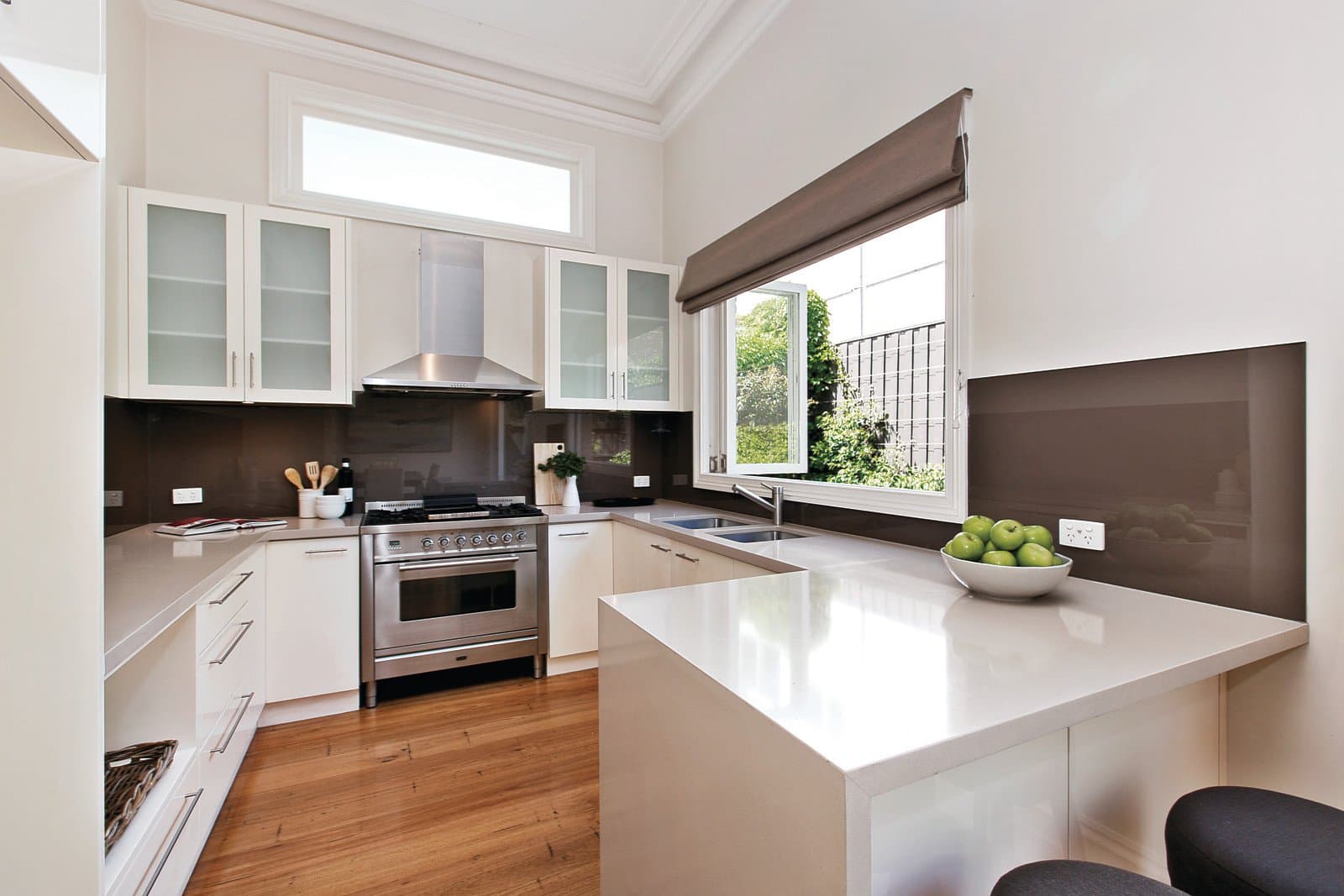 76 Hawksburn Road, South Yarra - Thumbnail 3
