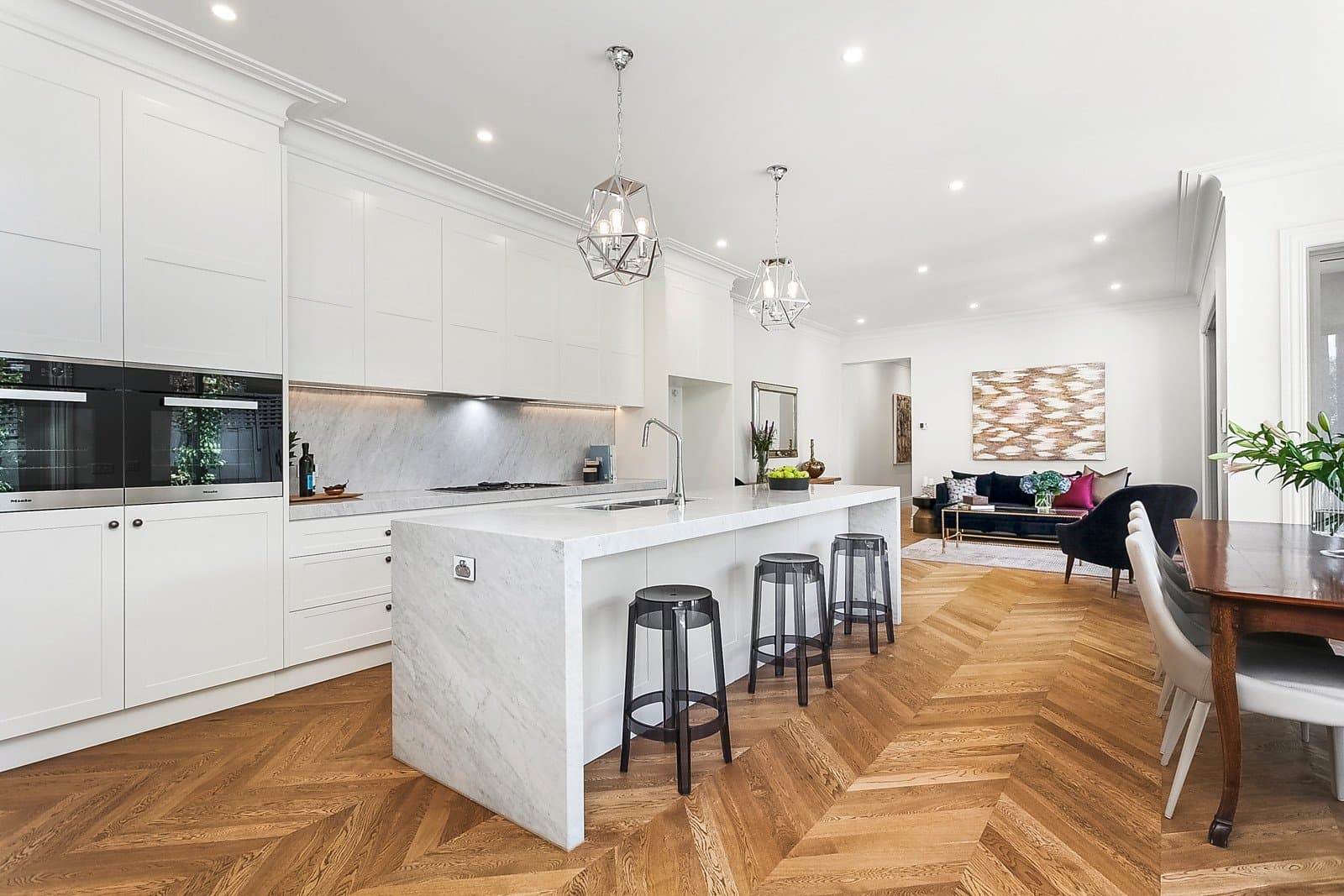 12 Clifton Street, Balwyn North - Thumbnail 2