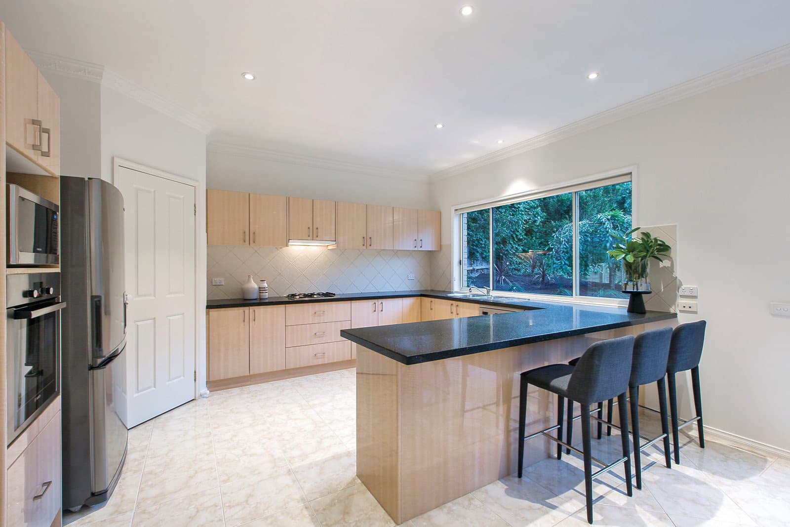 2 Hudson Street, Hampton - Thumbnail 3