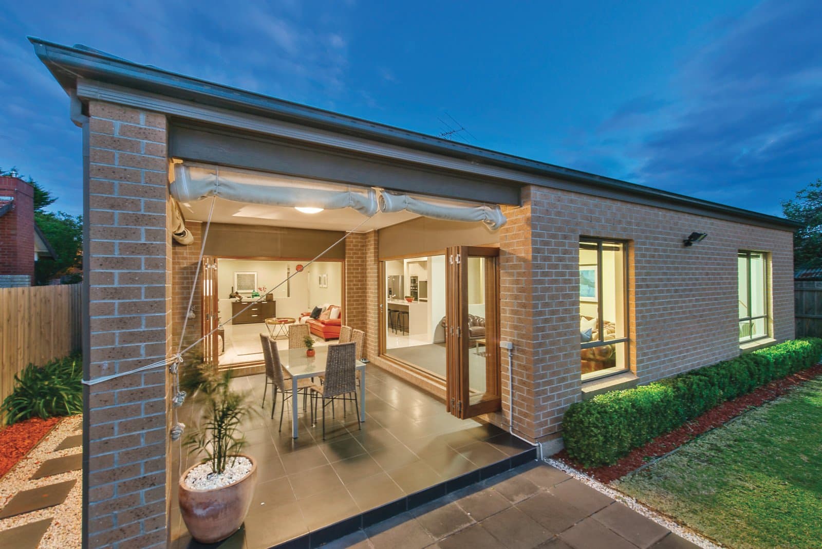 3 Kendall Street, Hampton - Thumbnail 2