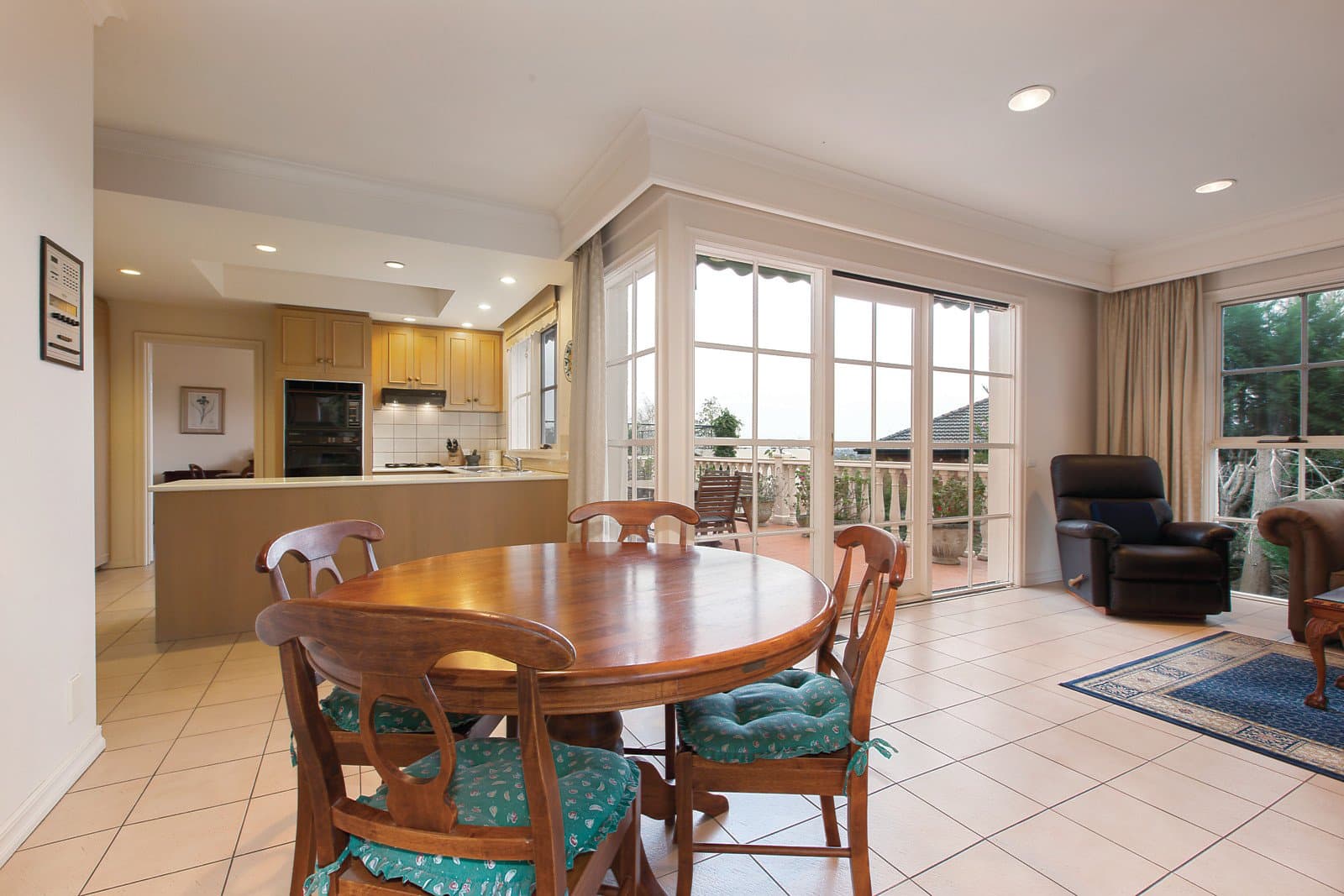 51 Yarrbat Avenue, Balwyn - Thumbnail 4