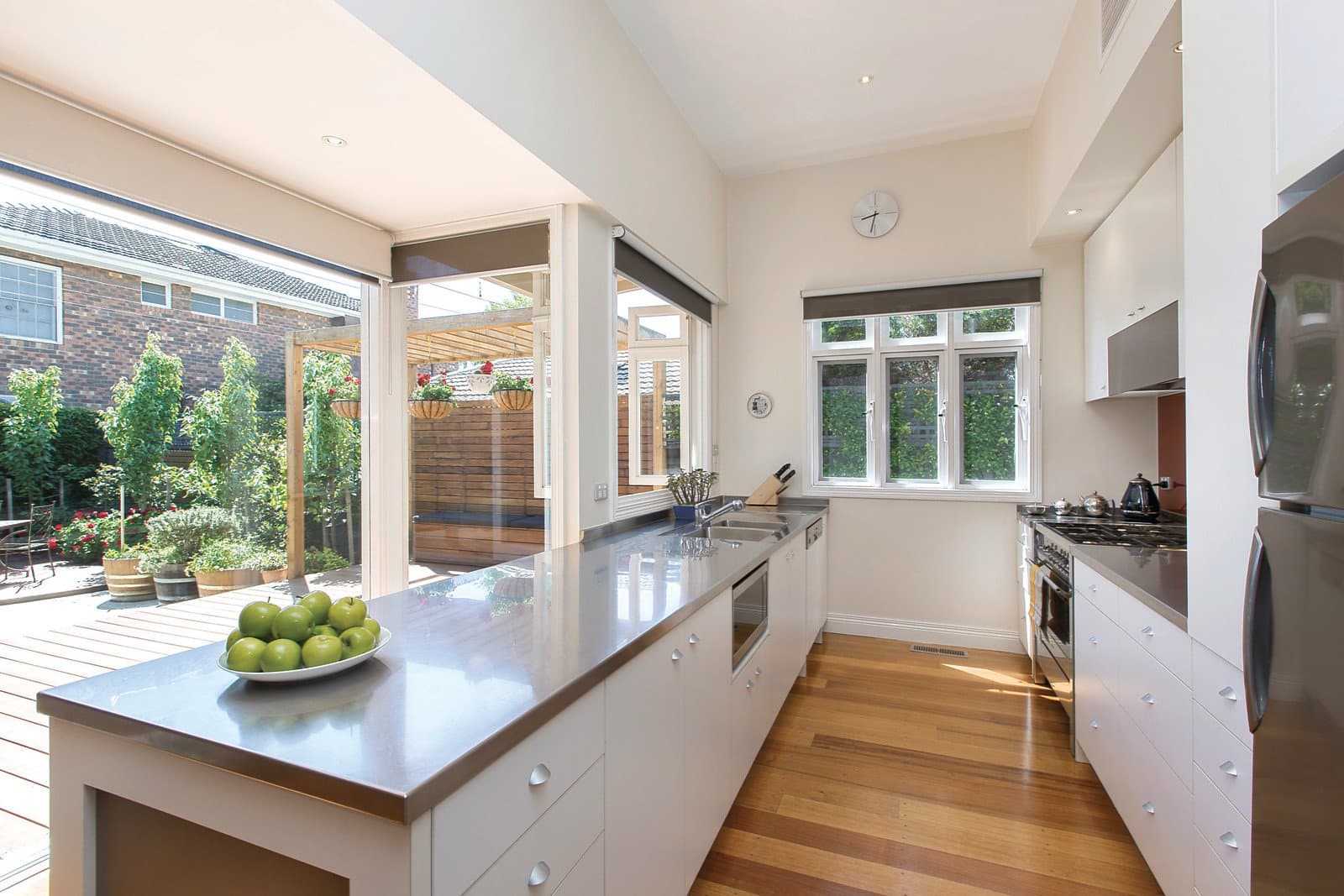129 Cochrane Street, Brighton - Thumbnail 3