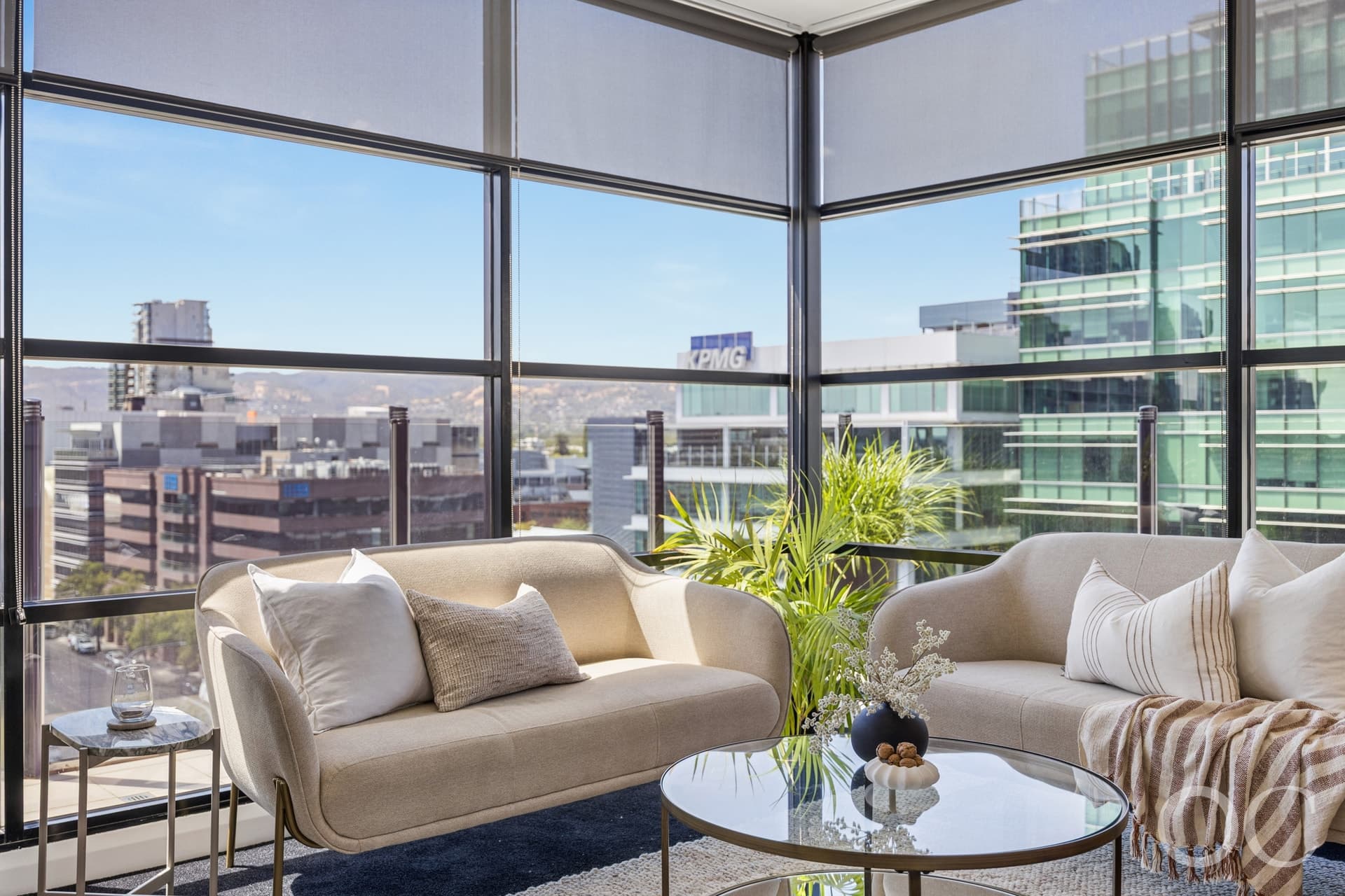 814/61 Hindmarsh Square, Adelaide - Thumbnail 3