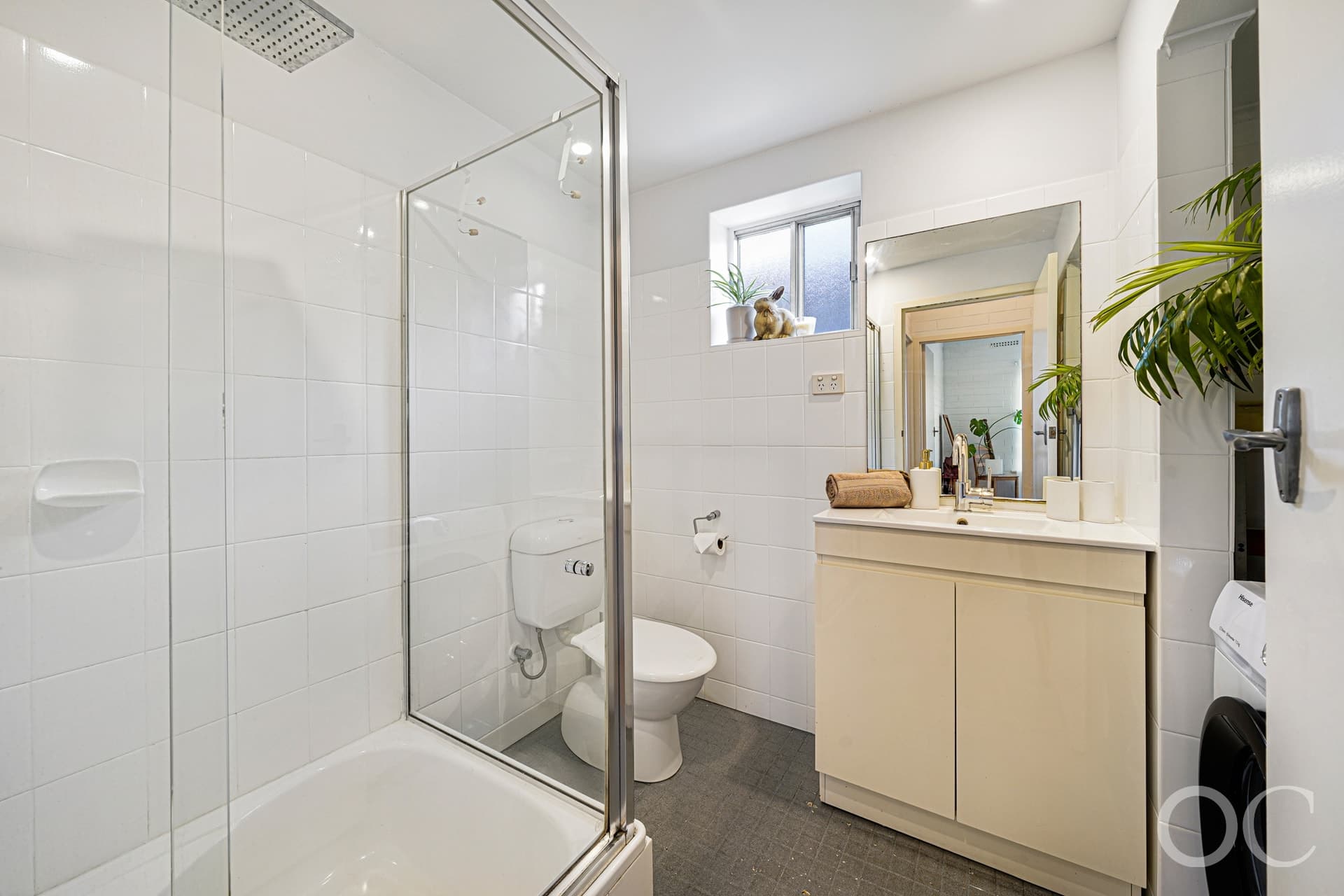 2/3 Shirley Crescent, West Beach - Thumbnail 7