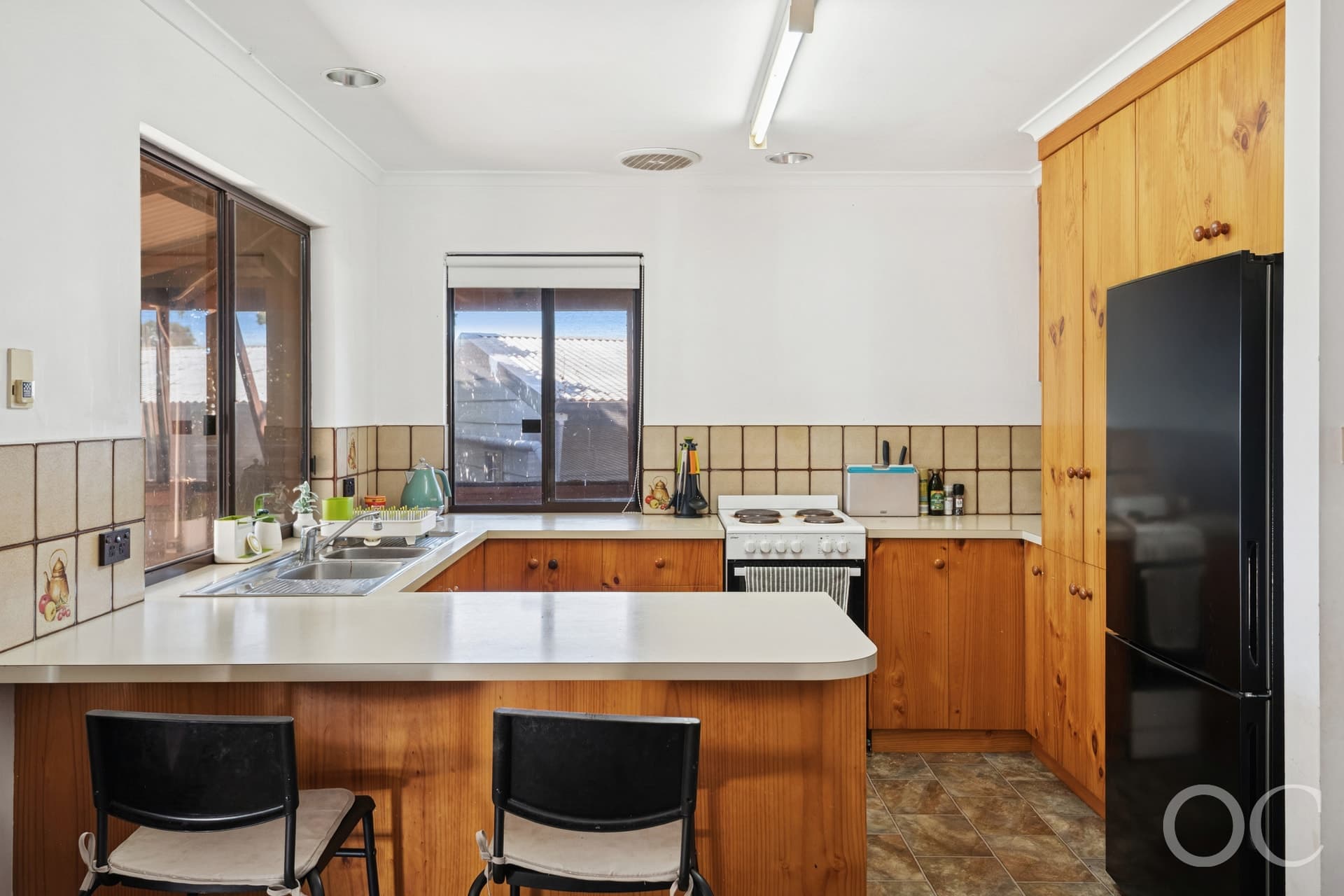 20 Seabreeze Crescent, Maslin Beach - Thumbnail 2