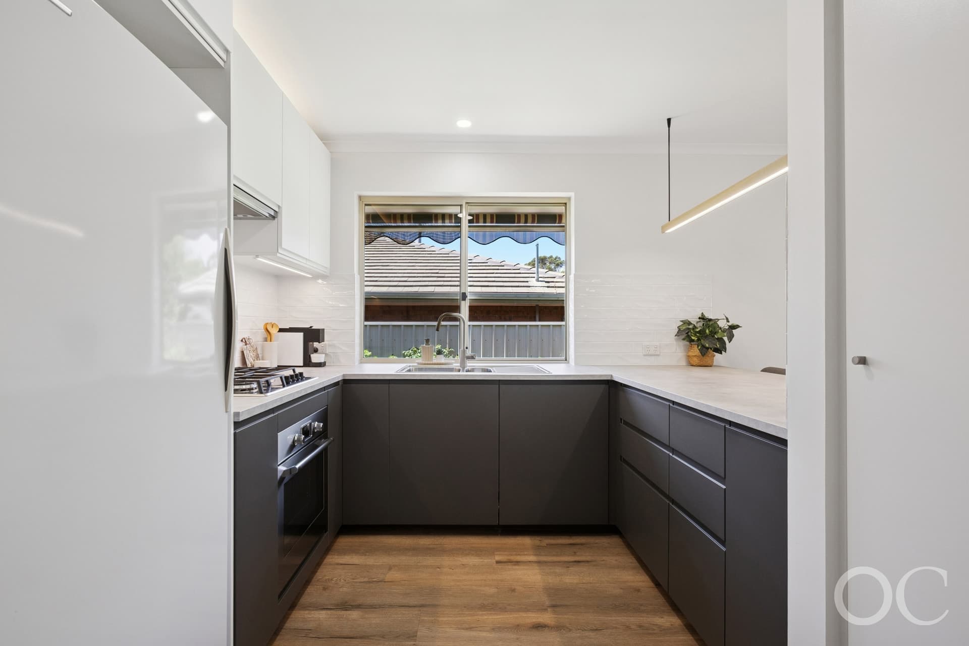 12 Berenwode Circuit, Morphett Vale - Thumbnail 2