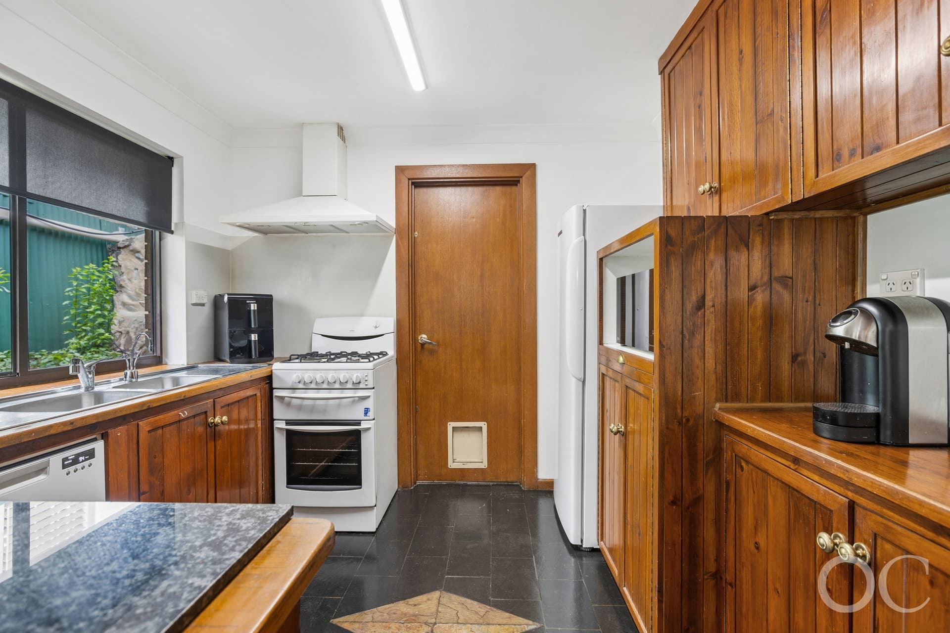 8 South Avenue, Hallett Cove - Thumbnail 4