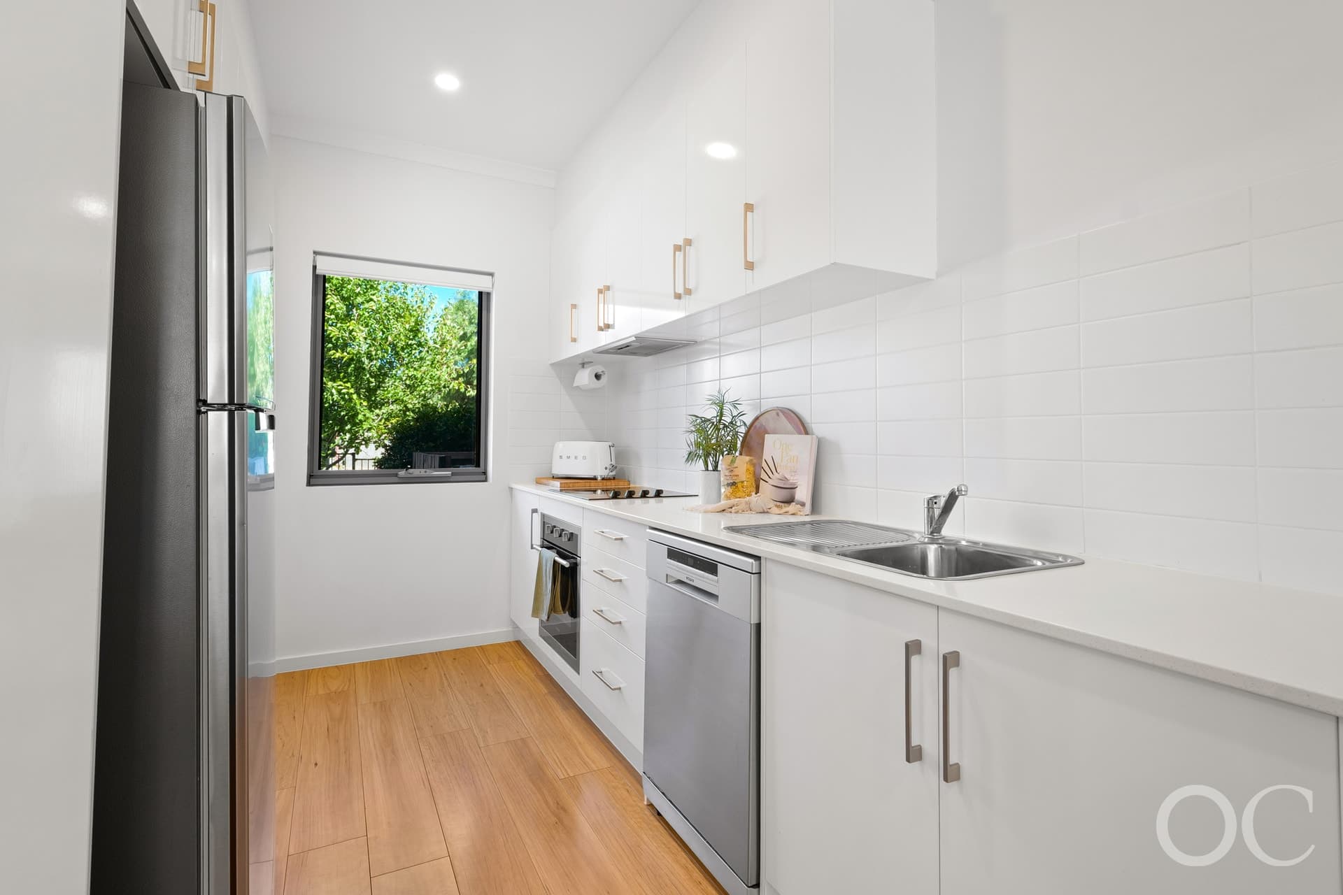 8a Galloway Road, Christies Beach - Thumbnail 3