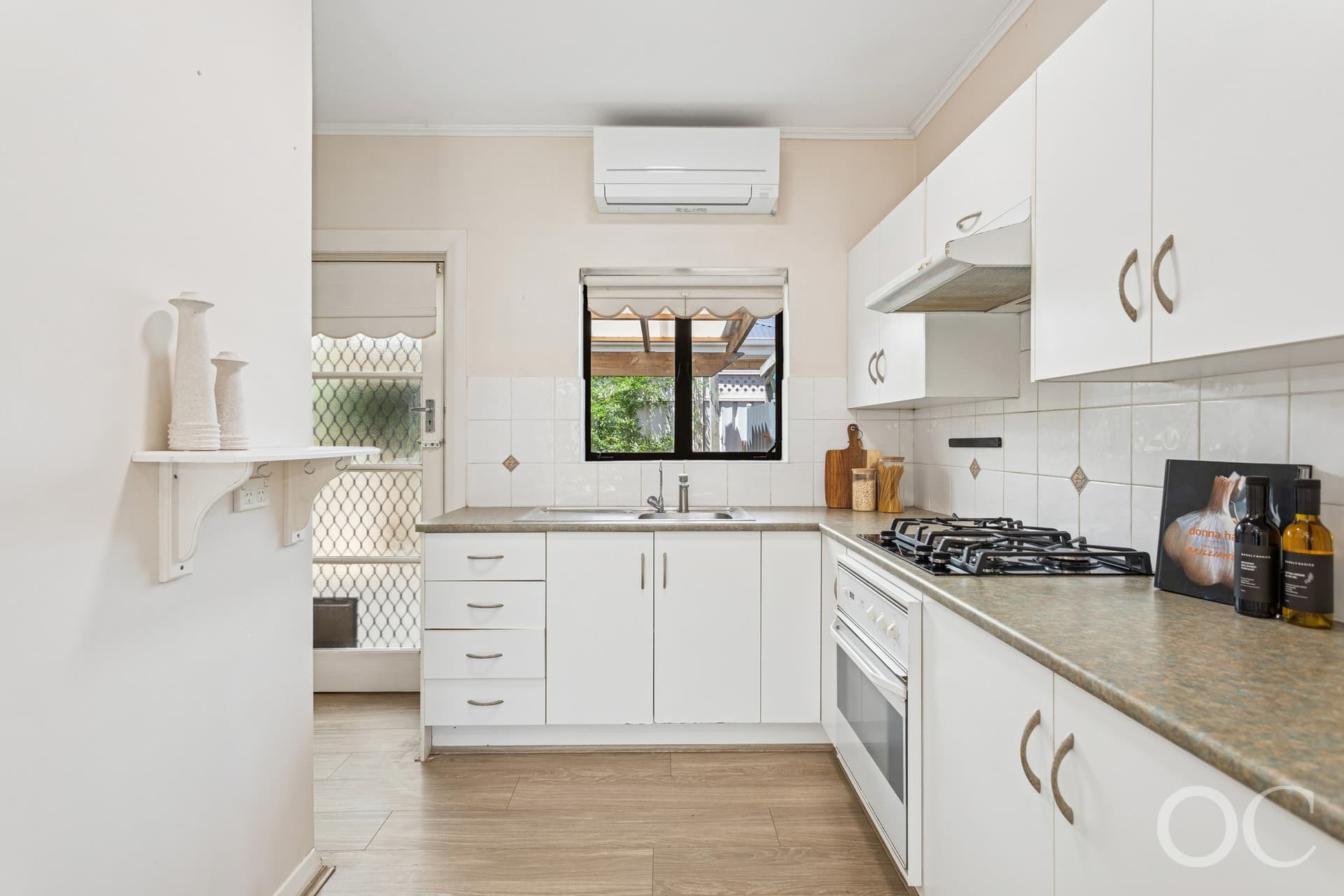 2/8 Macpherson Street, Hove - Thumbnail 7