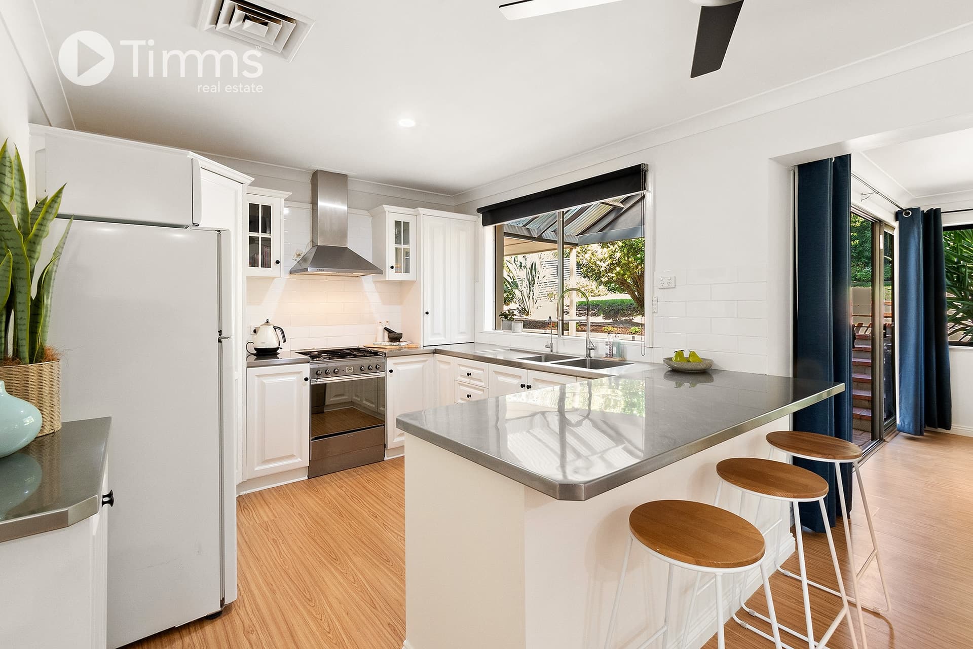 32 Booth Street, Happy Valley - Thumbnail 2