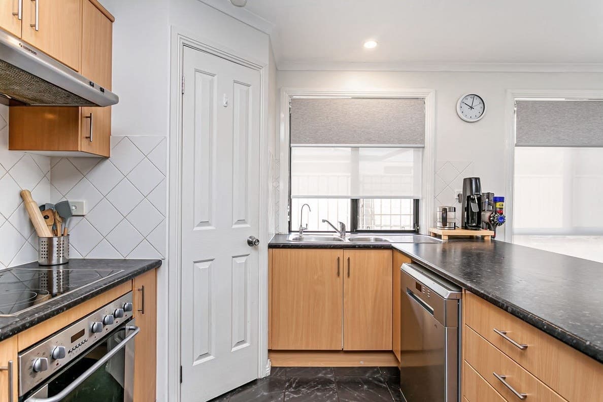 14 Moore Street, Birkenhead - Thumbnail 5