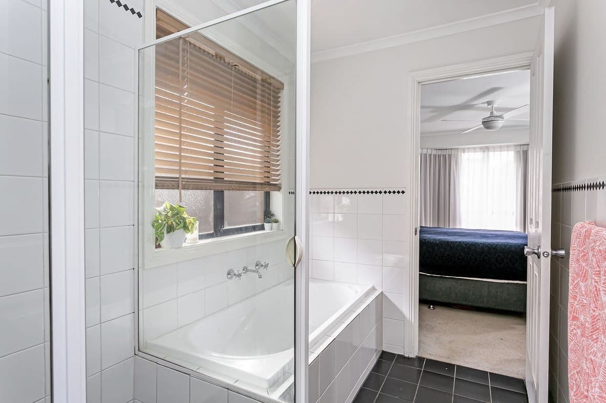 14 Moore Street, Birkenhead - Thumbnail 7