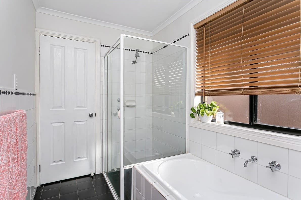 14 Moore Street, Birkenhead - Thumbnail 8