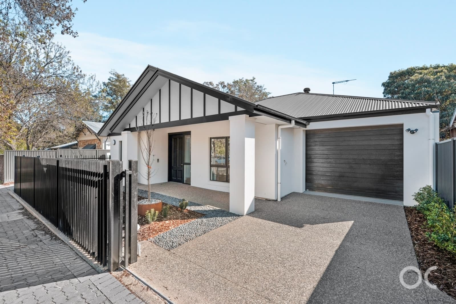 8 Grange Road, Hawthorn - Image 1
