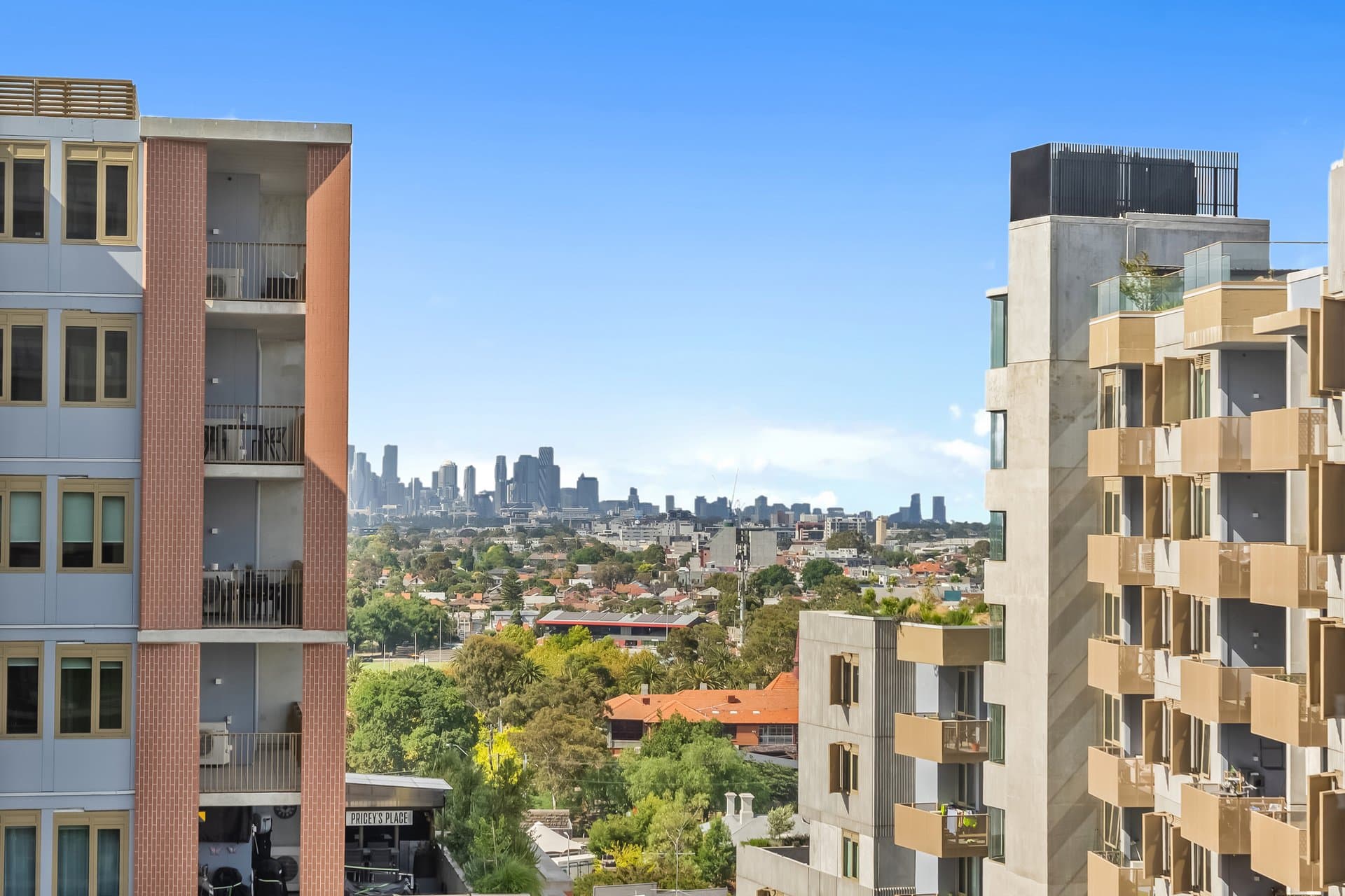 1006A/21 Pentridge Boulevard, Coburg - Thumbnail 2