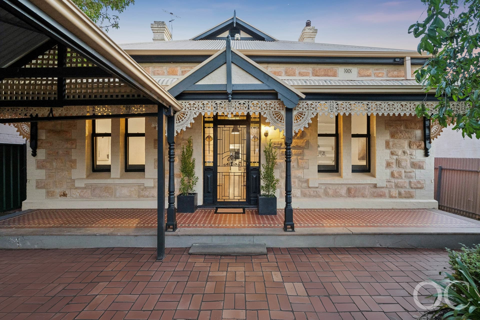 13A Park Street, Hyde Park - Image 1