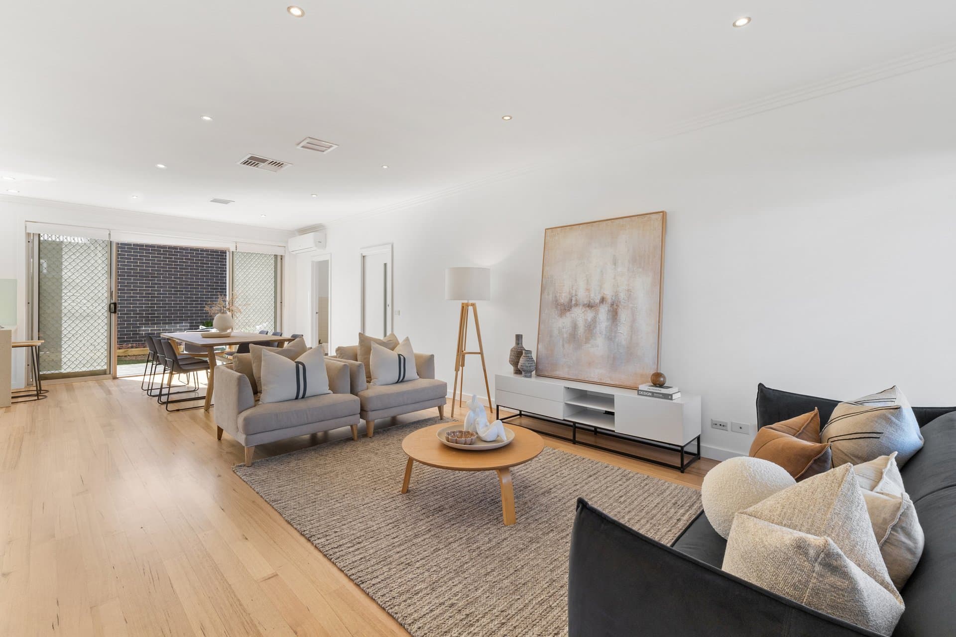 27 Greville Street, Essendon North - Thumbnail 3