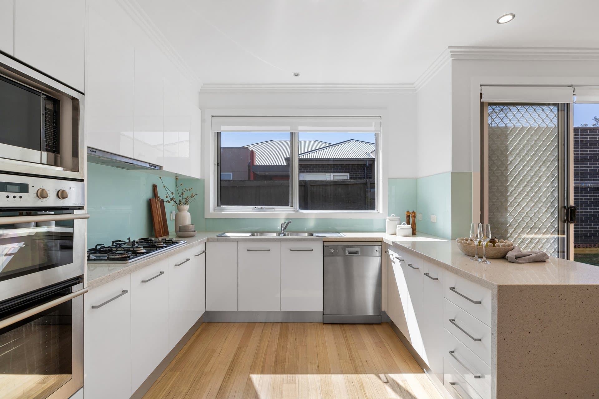 27 Greville Street, Essendon North - Thumbnail 8