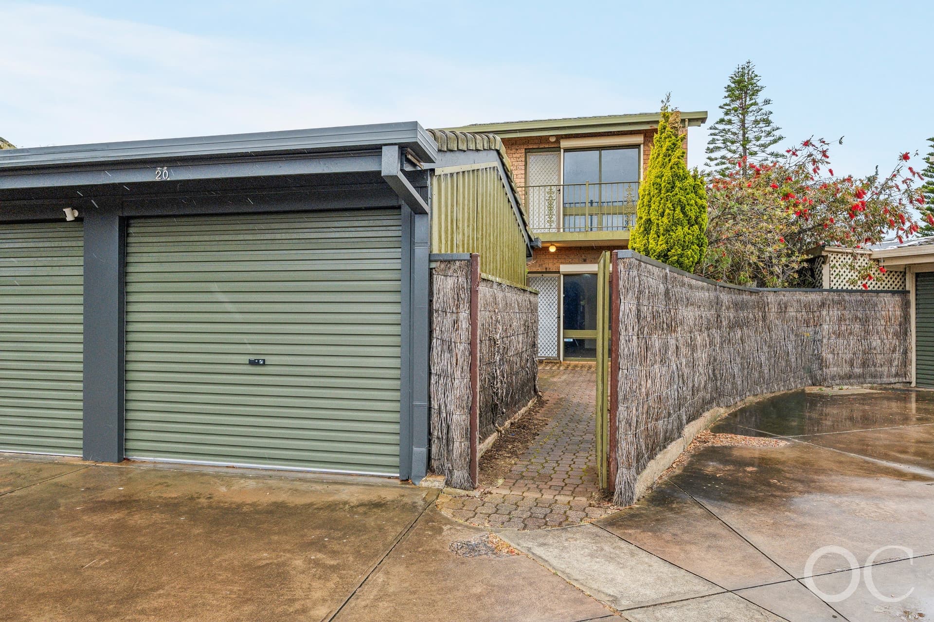 20 Sandpiper Place, West Lakes Shore - Thumbnail 2