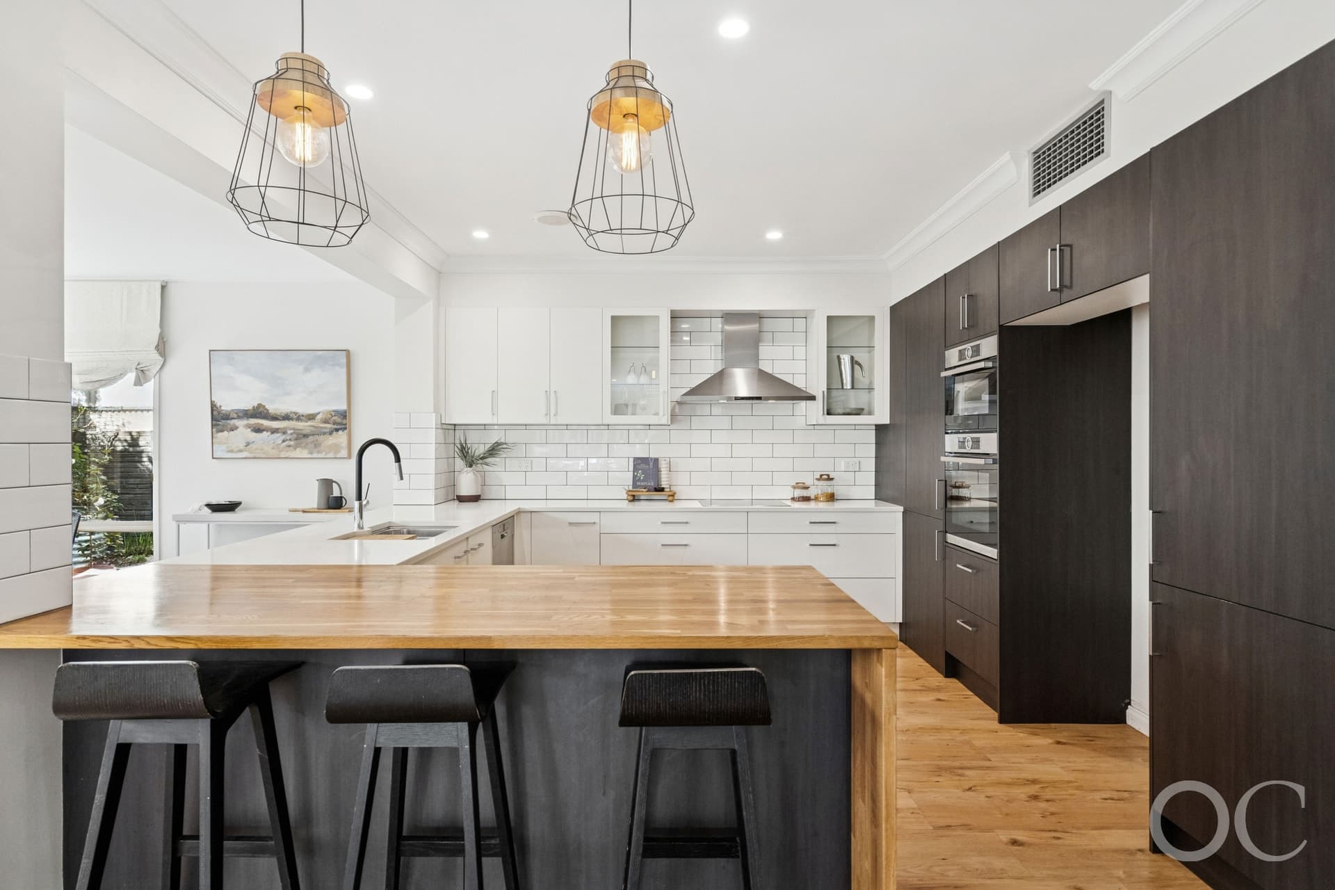 10 Kiln Court, Woodforde - Thumbnail 2