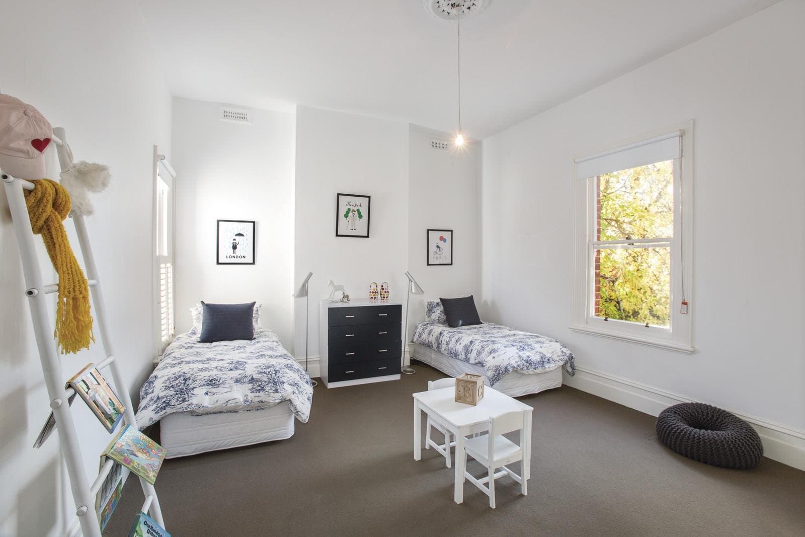 4 Mathoura Road, Toorak - Thumbnail 6