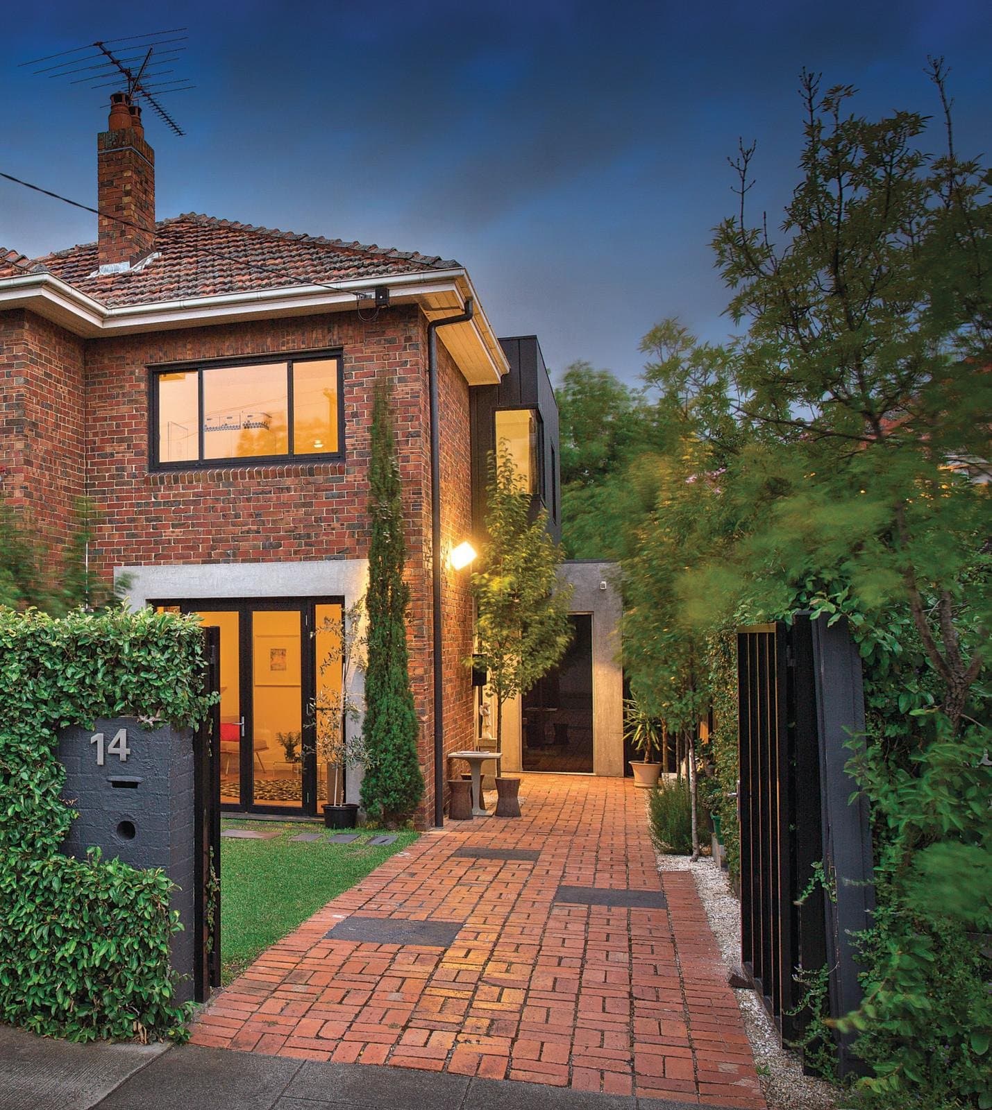 14 Balmerino Avenue, Toorak - Image 1