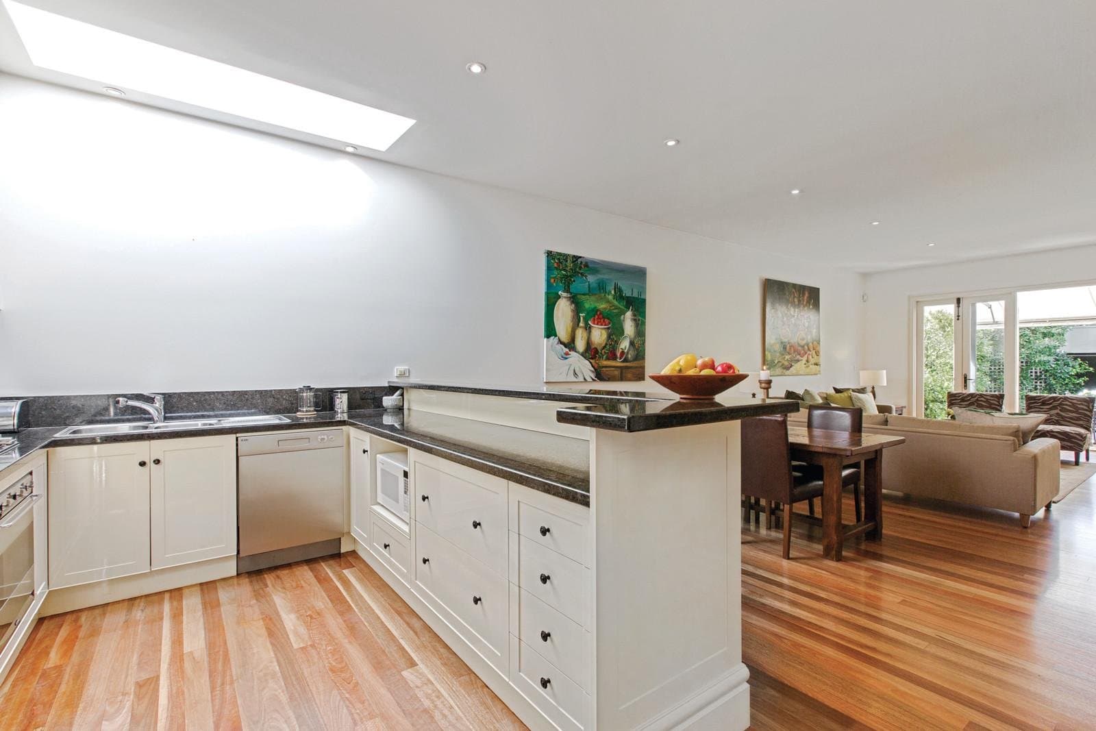 56 Clara Street, South Yarra - Thumbnail 6