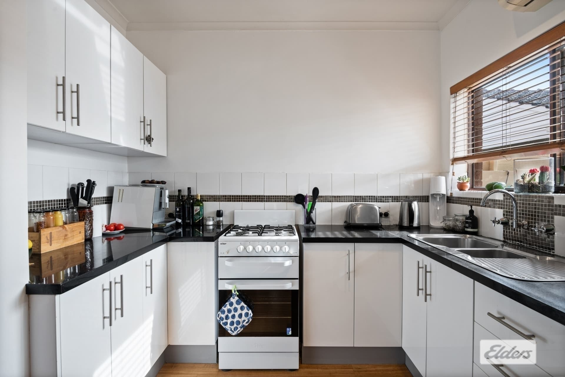 2/17 Kent Street, South Plympton - Thumbnail 4