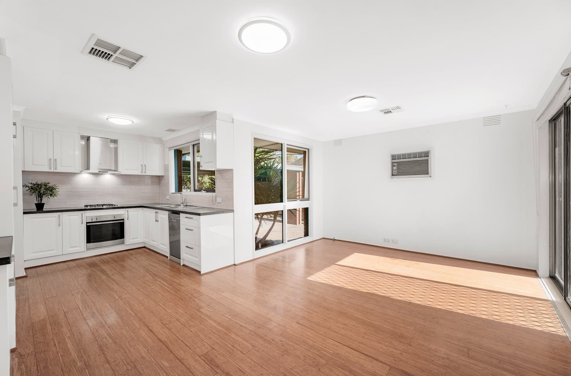 37 Eric Avenue, Templestowe Lower - Thumbnail 3