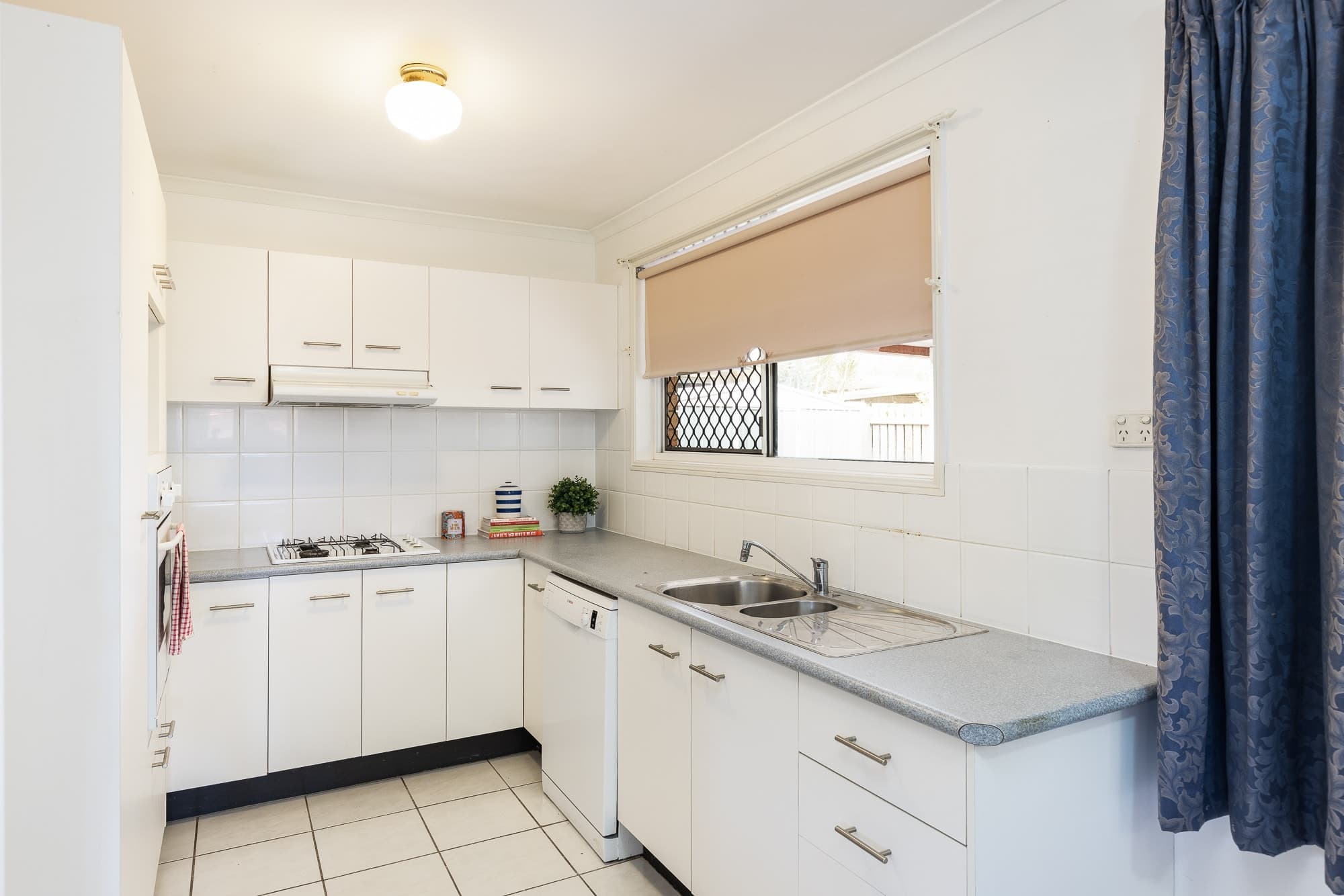 2 Hillgrove Street, TAIGUM QLD 4018, Taigum - Thumbnail 2