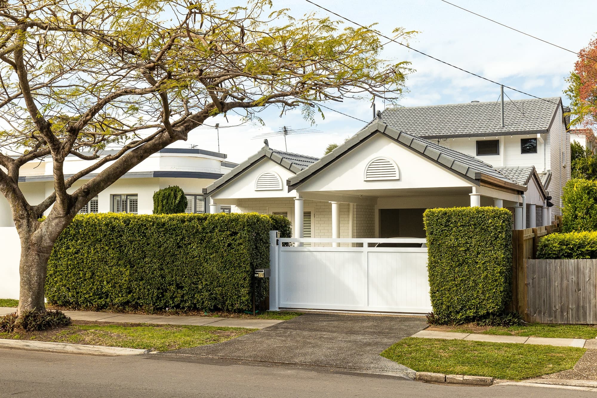 39 Sparkes Avenue, HAMILTON QLD 4007, Hamilton - Thumbnail 2