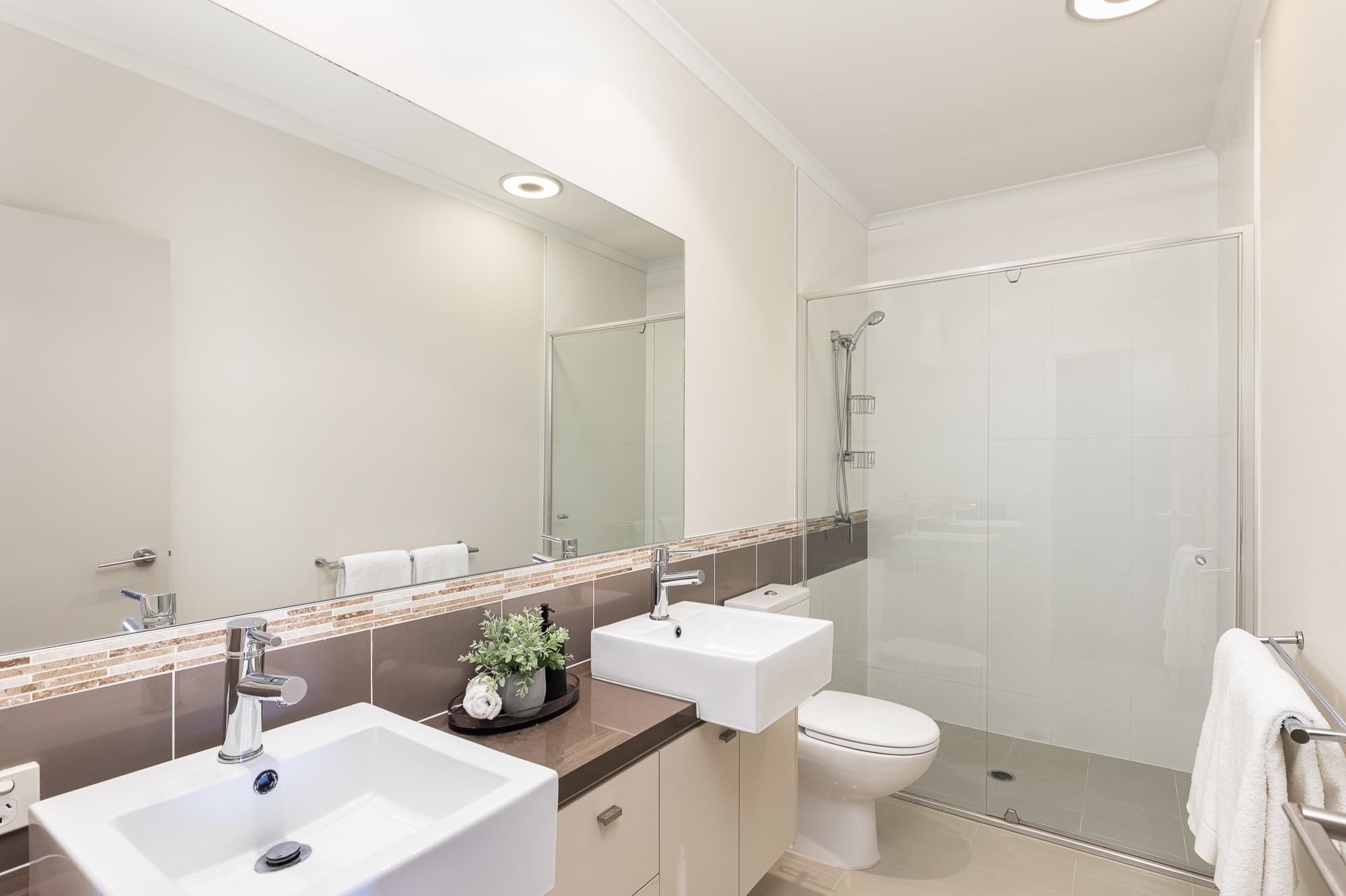1/92 Ryans Road, NUNDAH QLD 4012, Nundah - Image 1