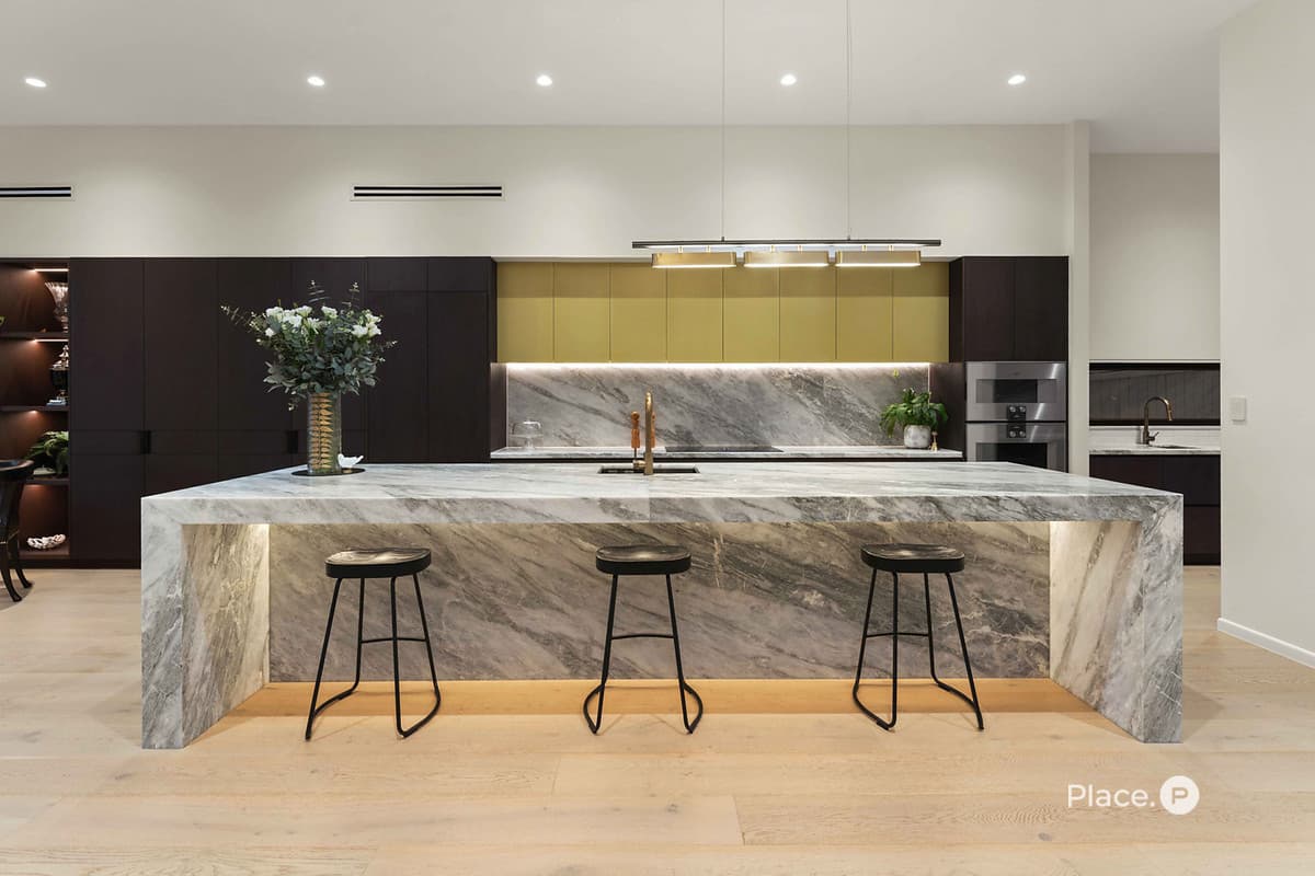 39 McConnell Street, Bulimba - Thumbnail 7