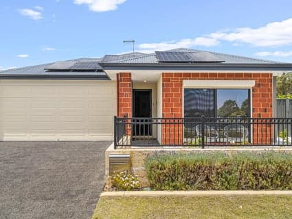 22 Dragonfly Boulevard, Lakelands, WA, 6180, Lakelands - Image 1